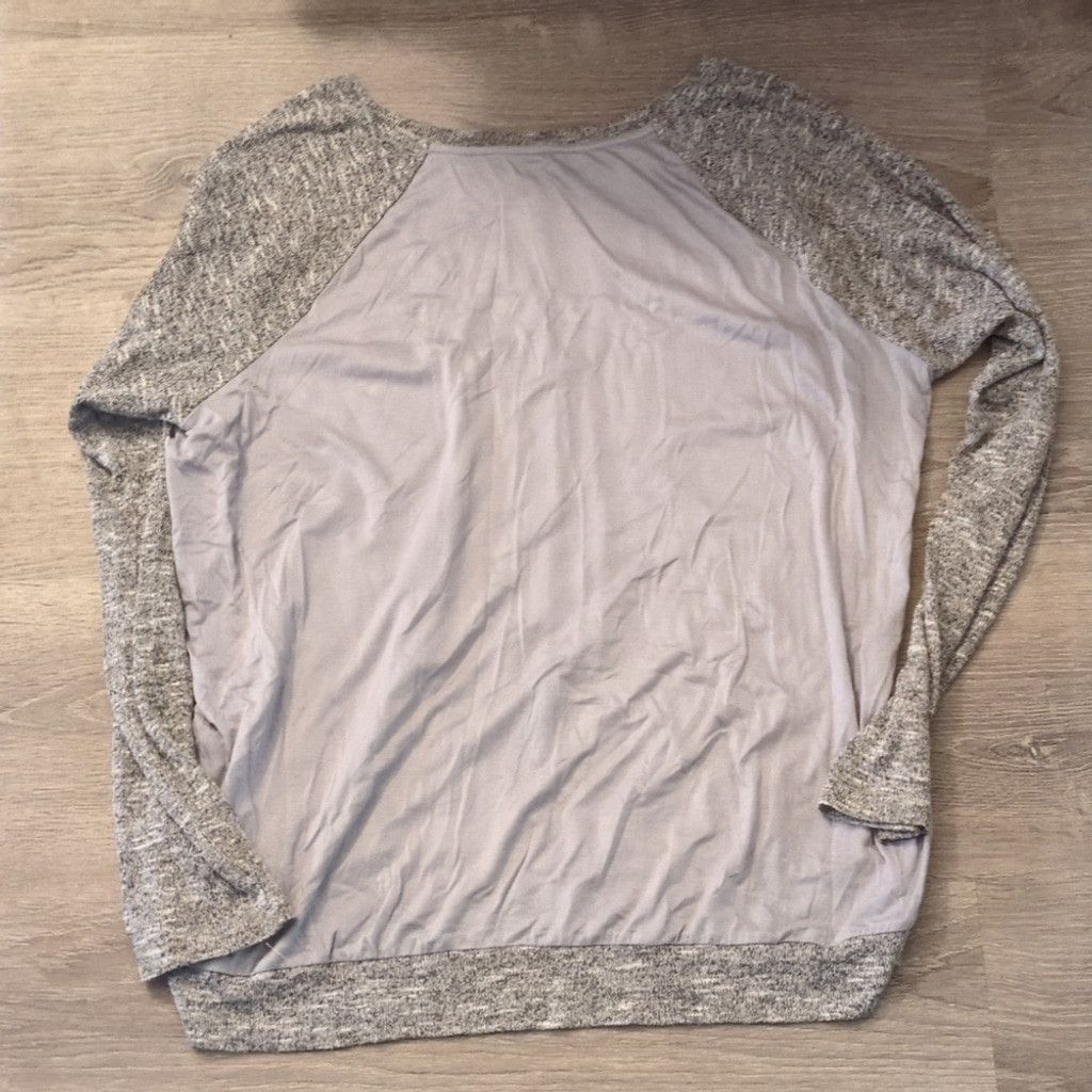 Other Kut From The Kloth Gray Cheetah Print Long Sleeve Top Sz. XL Size XL / US 12-14 / IT 48-50 - 4 Thumbnail