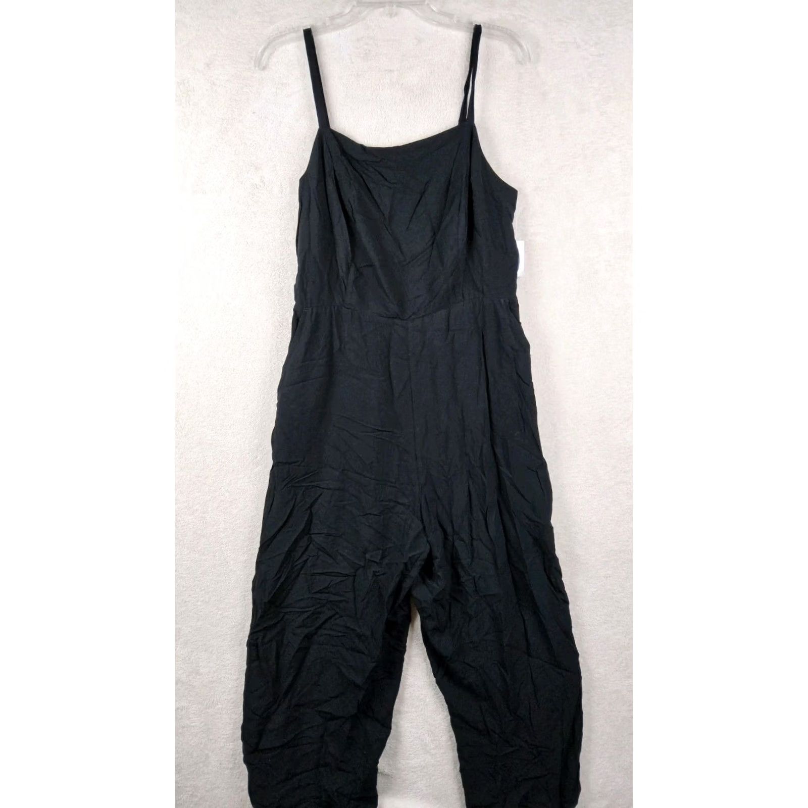 Old Navy Old Navy Romper L Black Lightweight Sleeveless Women's Size 36" / US 14 / IT 50 - 2 Thumbnail