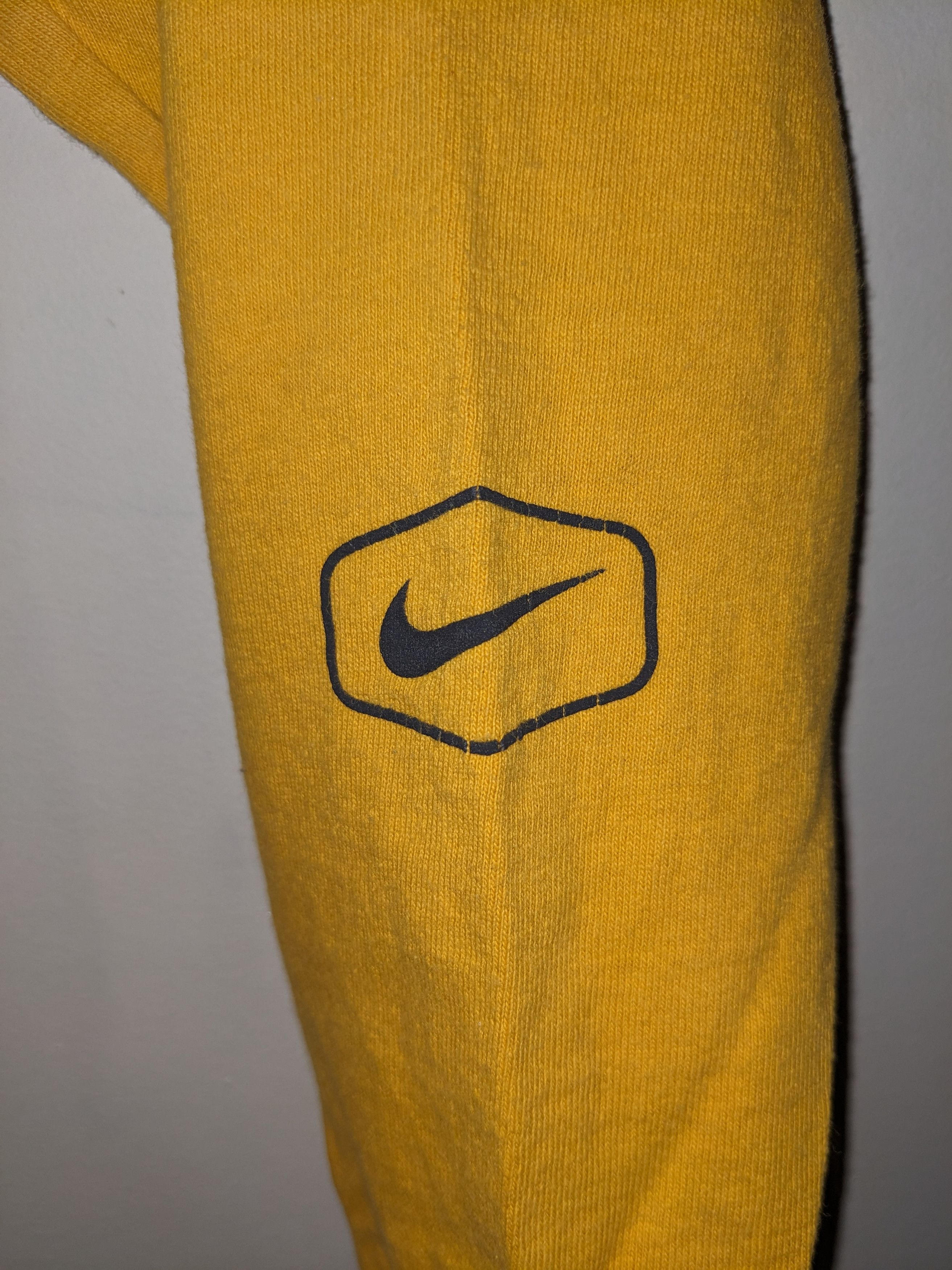 Nike × Vintage Vintage Y2K Nike Spell Out YOUTH Yellow Long Sleeve T-Shirt Size US S / EU 44-46 / 1 - 6 Thumbnail