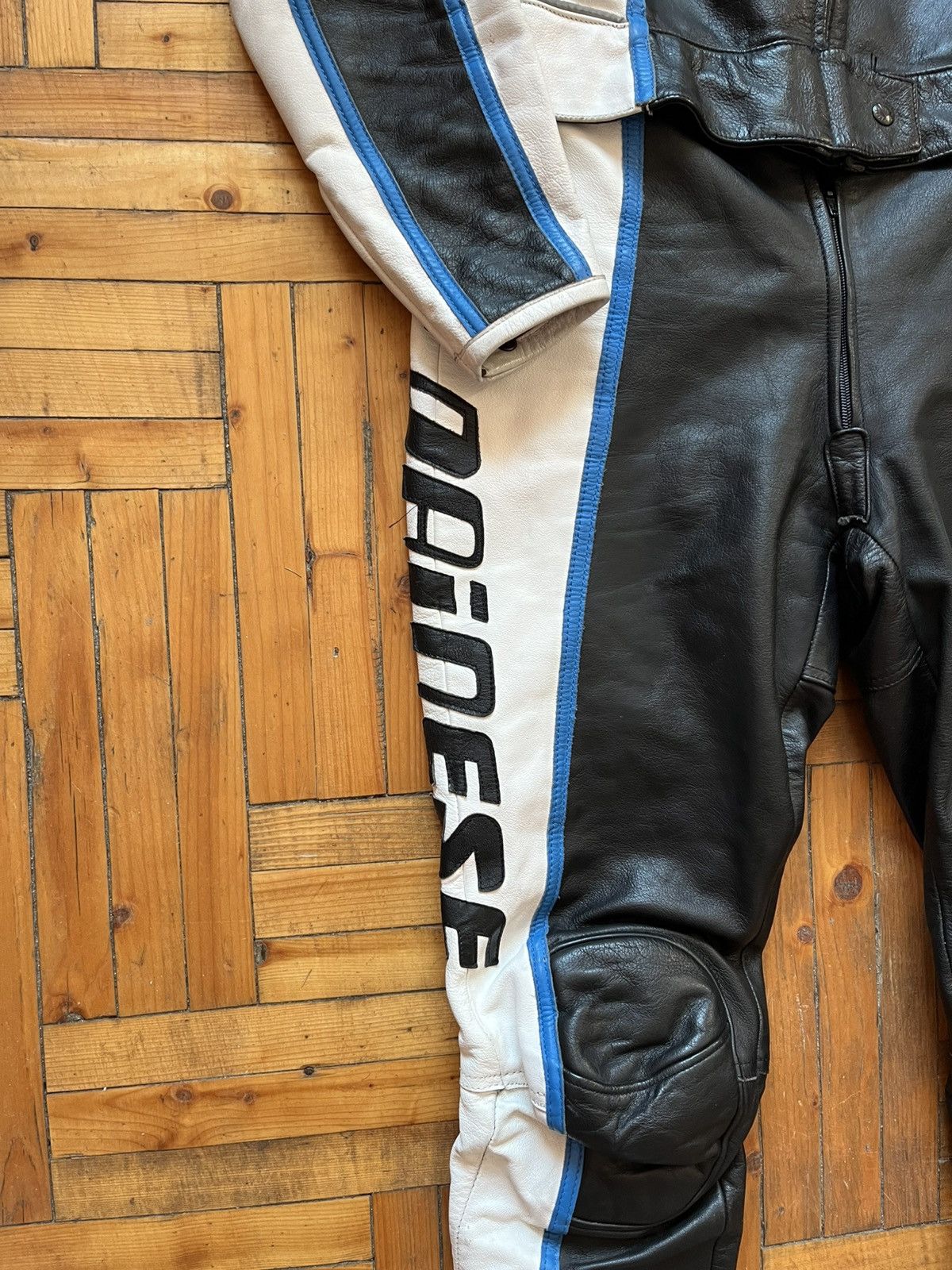Dainese × Vintage Vintage Dainese Women's Racing Motorcycle Leather Jacket Size M / US 6-8 / IT 42-44 - 3 Thumbnail
