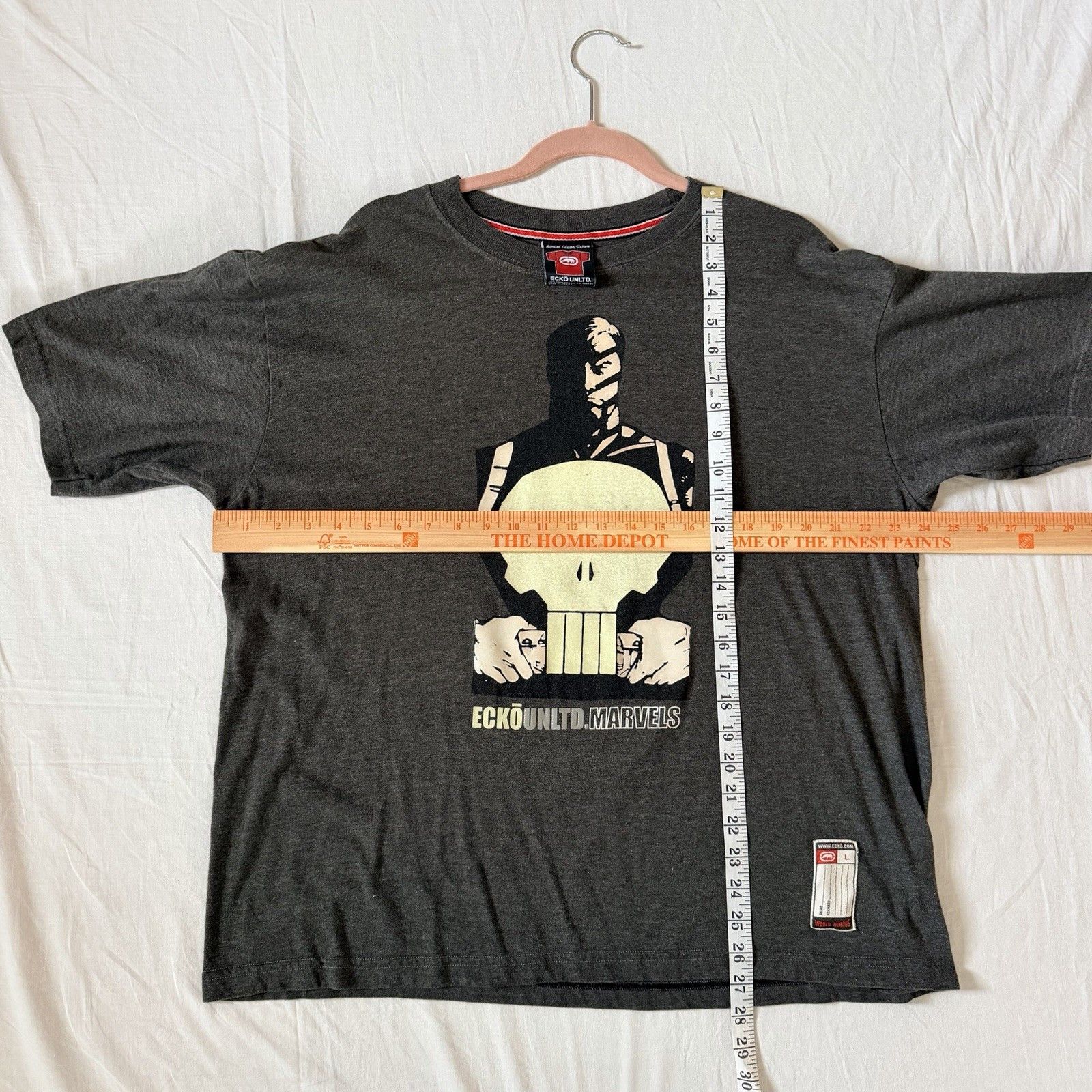 Ecko Unltd. Ecko Unltd Marvel Punisher Skull Glow In The Dark T Shirt Size US L / EU 52-54 / 3 - 11 Thumbnail