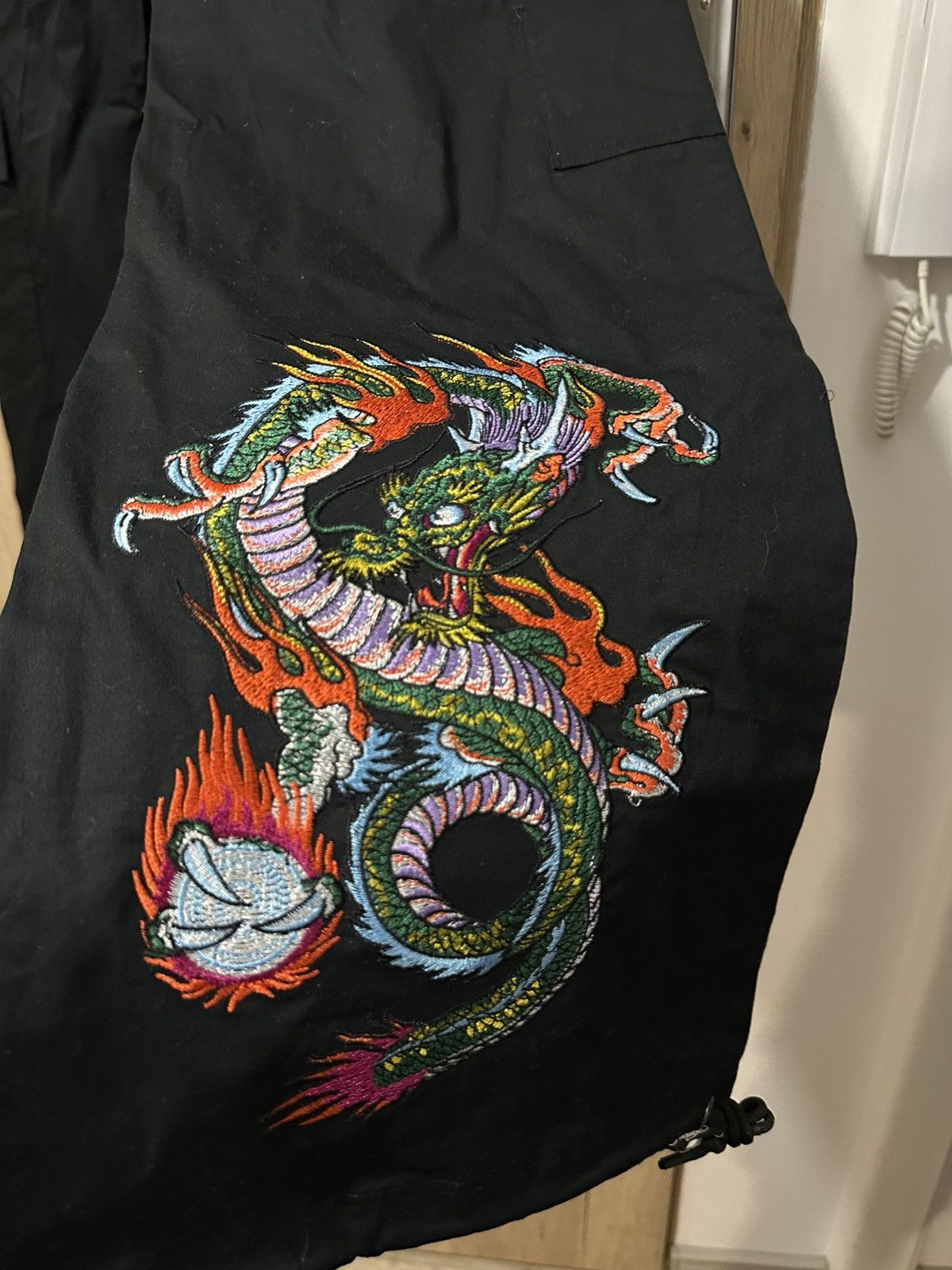Ed Hardy Ed Hardy pants with bold graphic details. Iconic Y2K Size 26" / US 2 / IT 38 - 3 Thumbnail