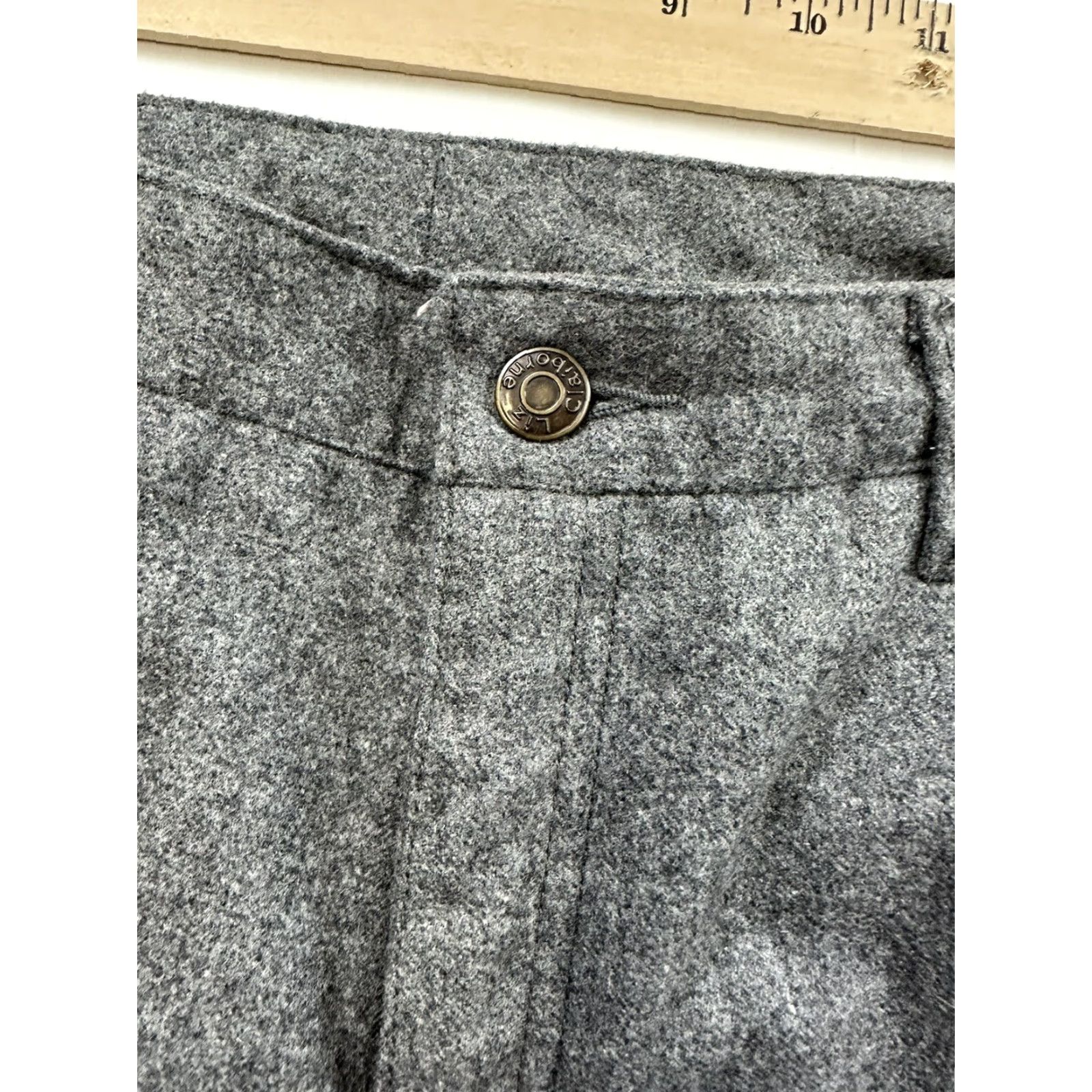 Liz Claiborne VINTAGE Liz Claiborne Wool Blend Pants Womens 30 Gray tagged 14 Dress Pants Women's 30 Gray Liz Claiborne Wool Blend Pants Size 30" / US 8 / IT 44 - 4 Thumbnail