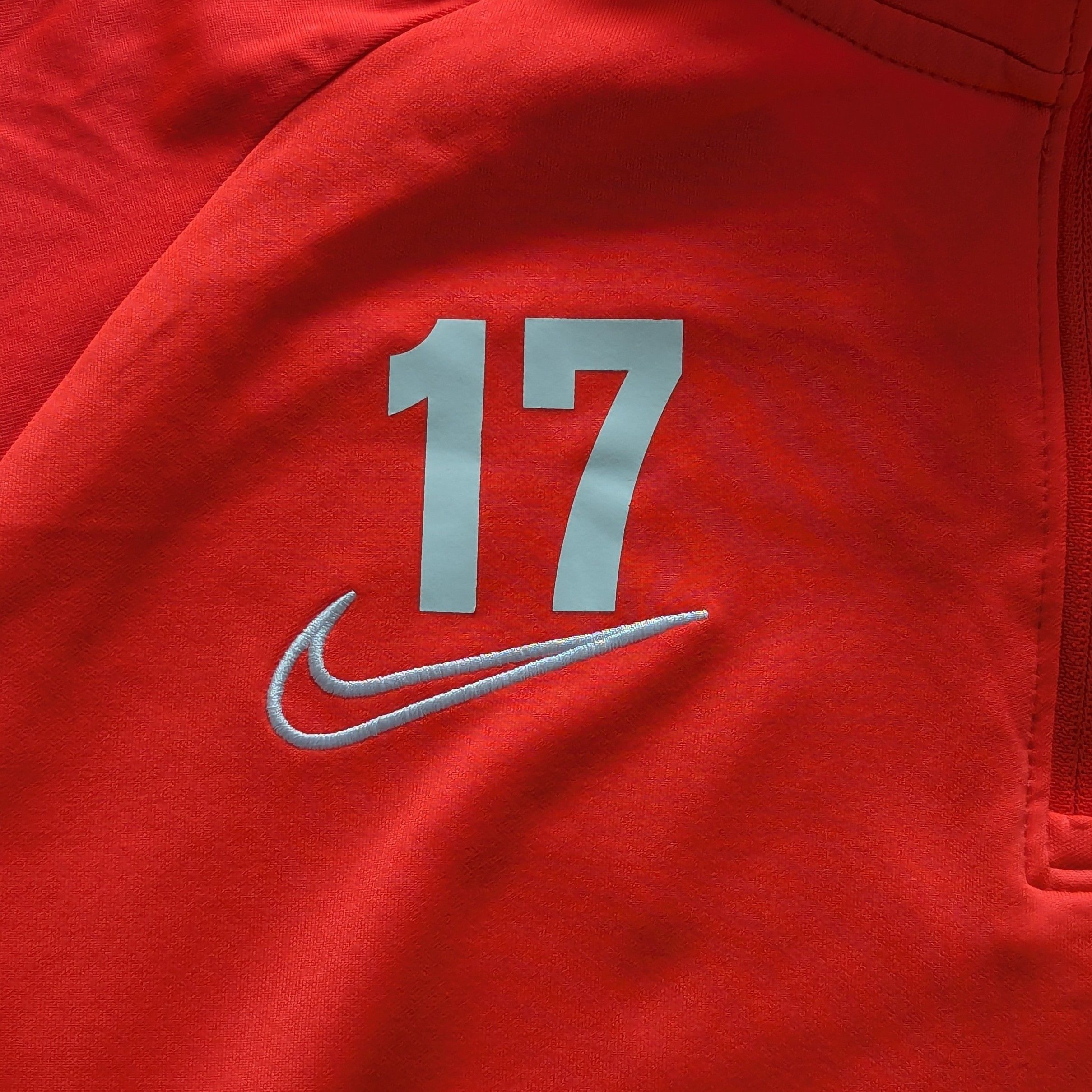 Nike SV Wehen Wiesbaden #17 Football NIKE Academy 19 Pullover Size US M / EU 48-50 / 2 - 23 Thumbnail
