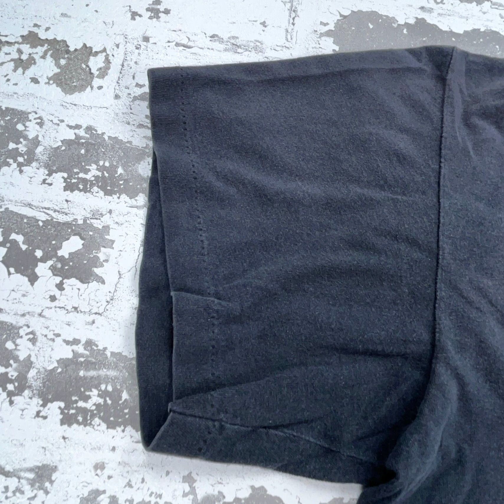 Levi's VINTAGE Levi's Men's T-Shirt Large Black 80s 90s Grunge Punk Logo Graphic Cotton Size US L / EU 52-54 / 3 - 7 Thumbnail