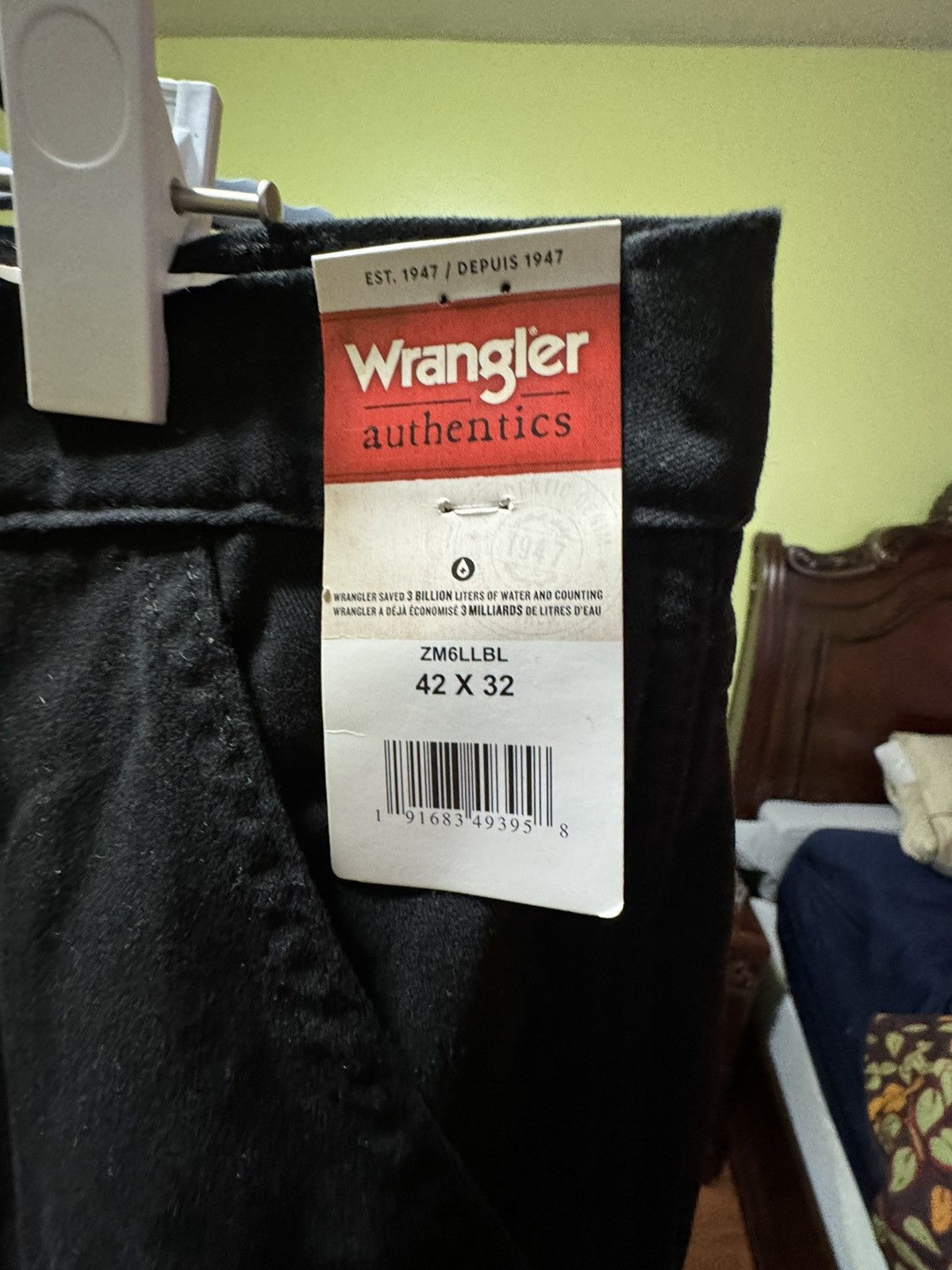 Wrangler NWT WRANGLER MEN'S FLEECE LINED CARGO PANT 42 x 32 Size US 42 / EU 58 - 3 Thumbnail