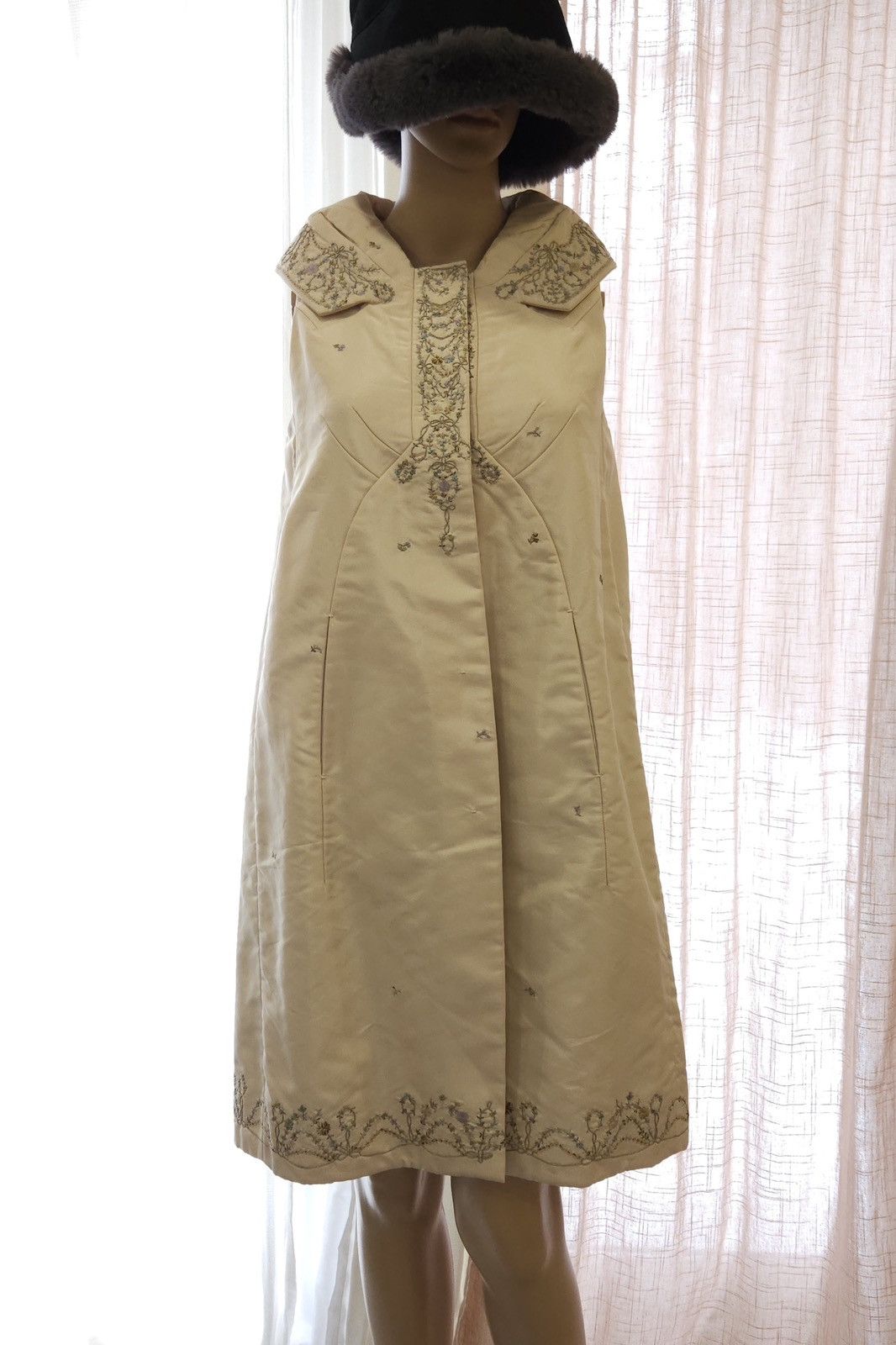 Vintage Rare Vintage SHIATZY CHEN Hand-Embroidered Padded Dress Size S / US 4 / IT 40 - 18 Thumbnail