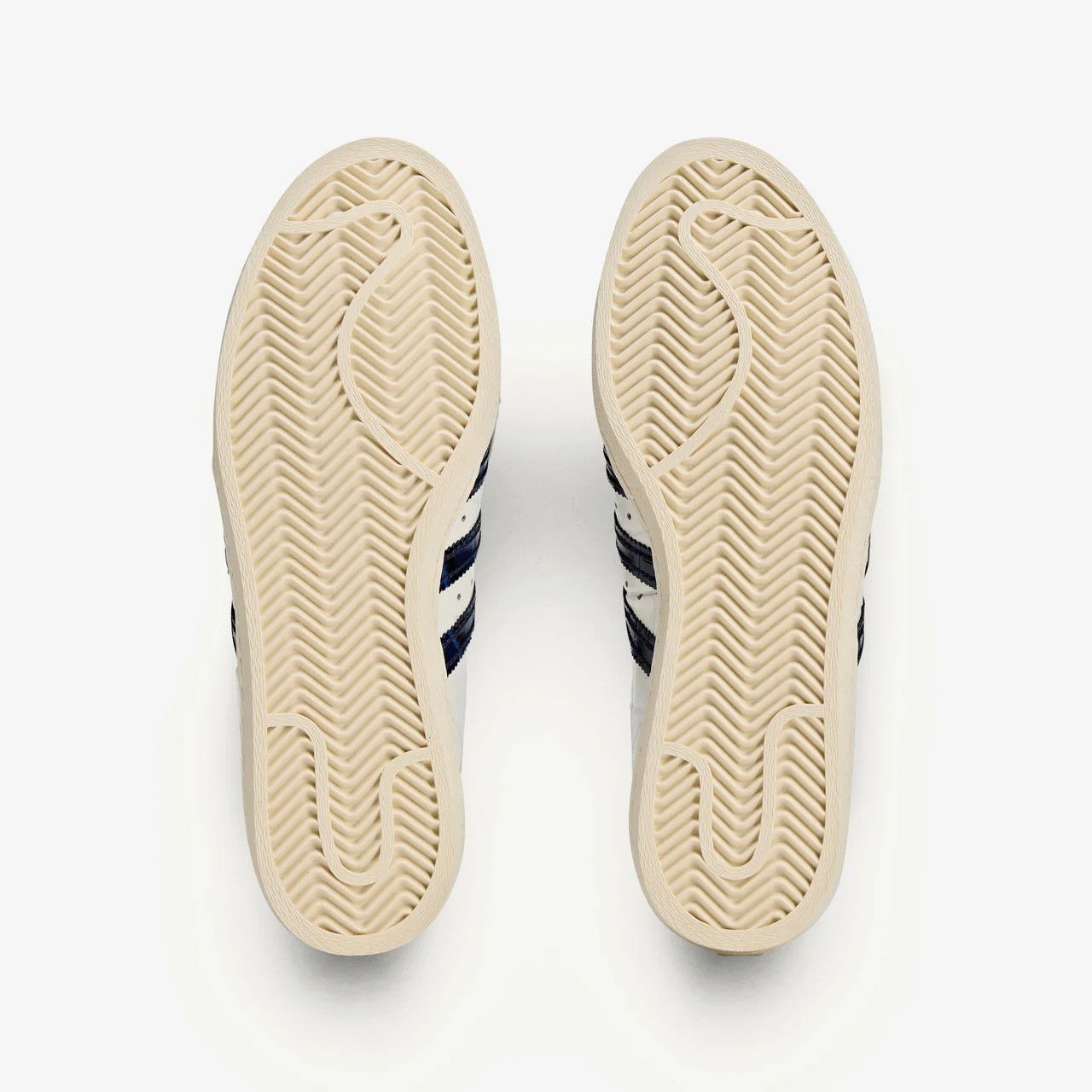 Adidas × Wales Bonner o1mle0725 Superstar Croc Low-Top Sneakers in White Size US 7 / EU 40 - 3 Thumbnail