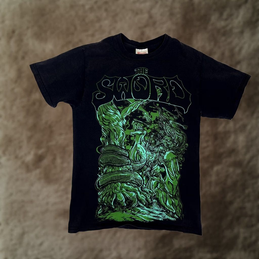 Hanes VINTAGE The Sword T-Shirt Black Green Graphic Band Rock Mens XS? Size US S / EU 44-46 / 1 - 1 Thumbnail