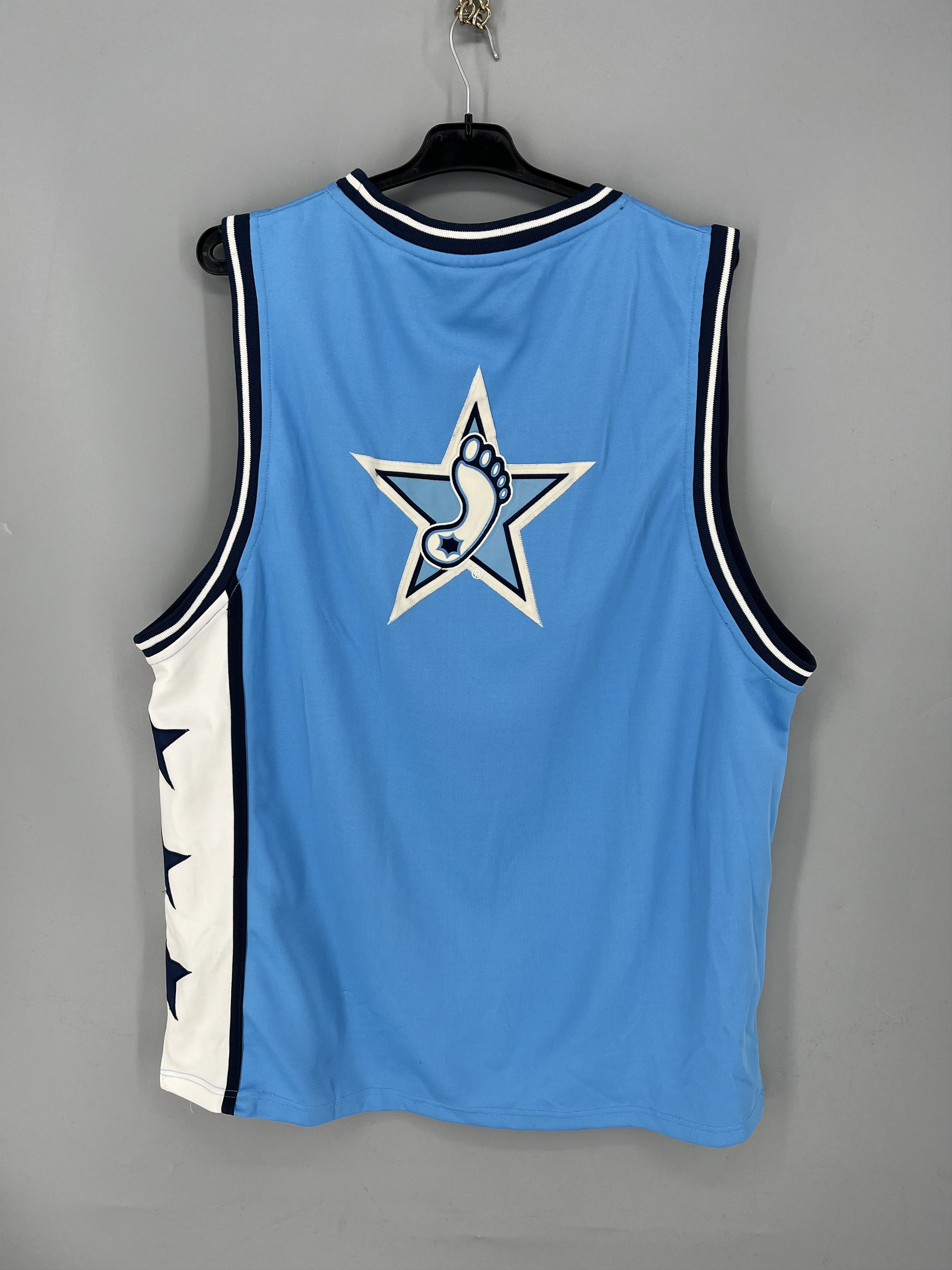 Vintage North Carolina Tar Heels #32 NCAA Victorious Classics Jersey Size US XL / EU 56 / 4 - 11 Thumbnail