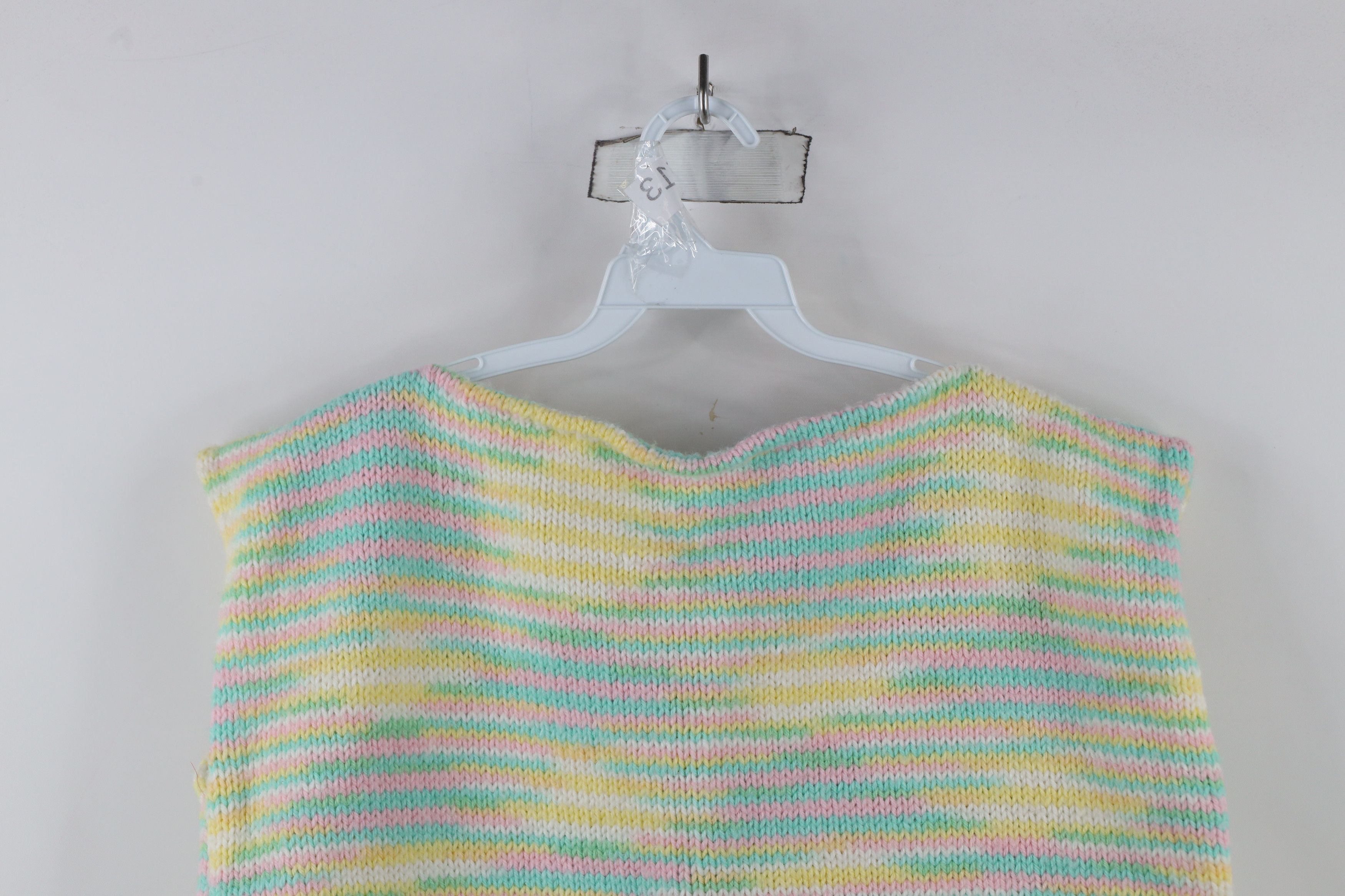 Vintage Vintage 70s Streetwear Knit Boxy Fit Rainbow Sweater Vest Size L / US 10 / IT 46 - 9 Thumbnail