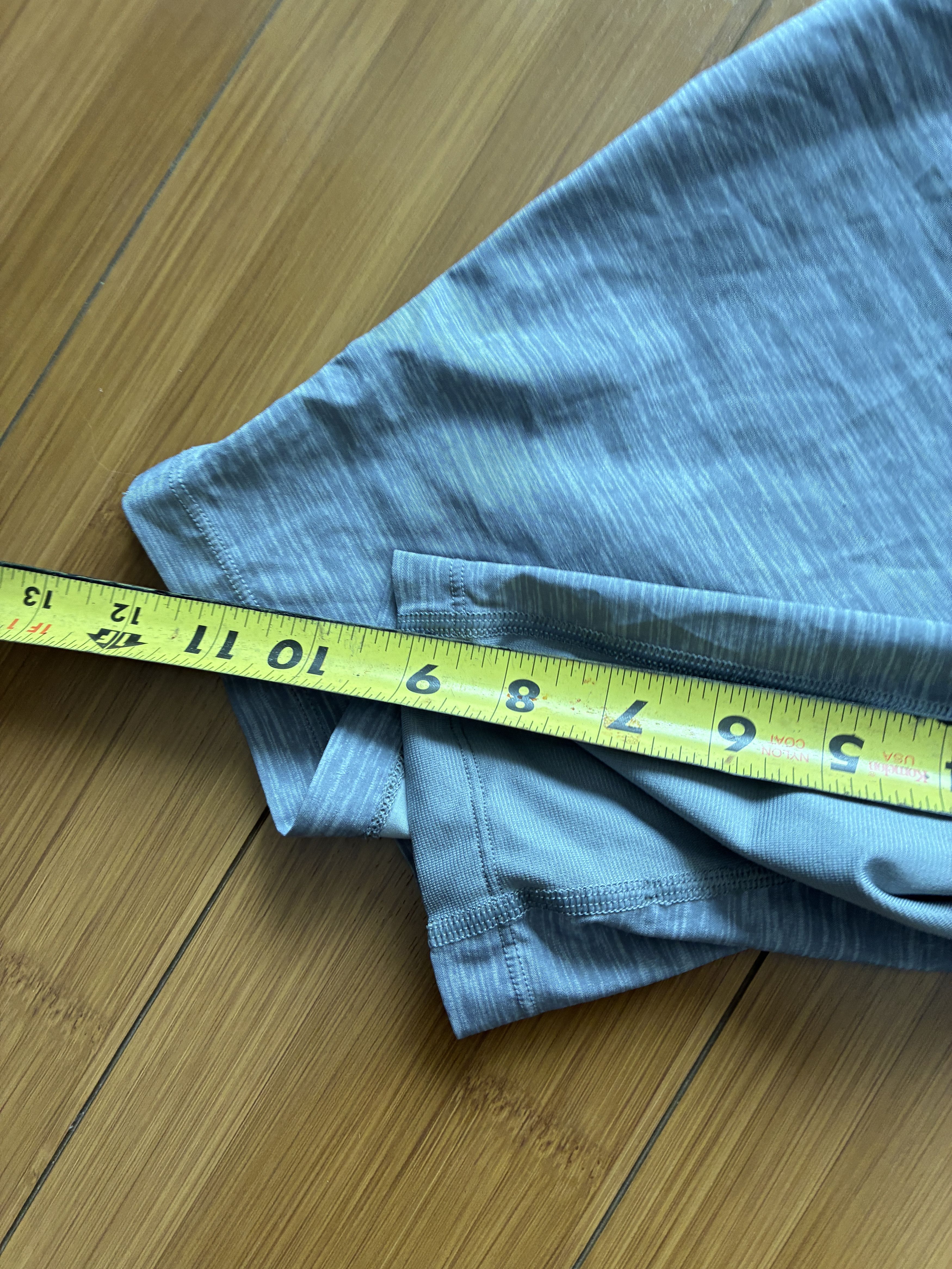 Lululemon Lululemon Gray T.H.E. Short 9” Lined Workout Shorts Small Size US 30 / EU 46 - 4 Thumbnail