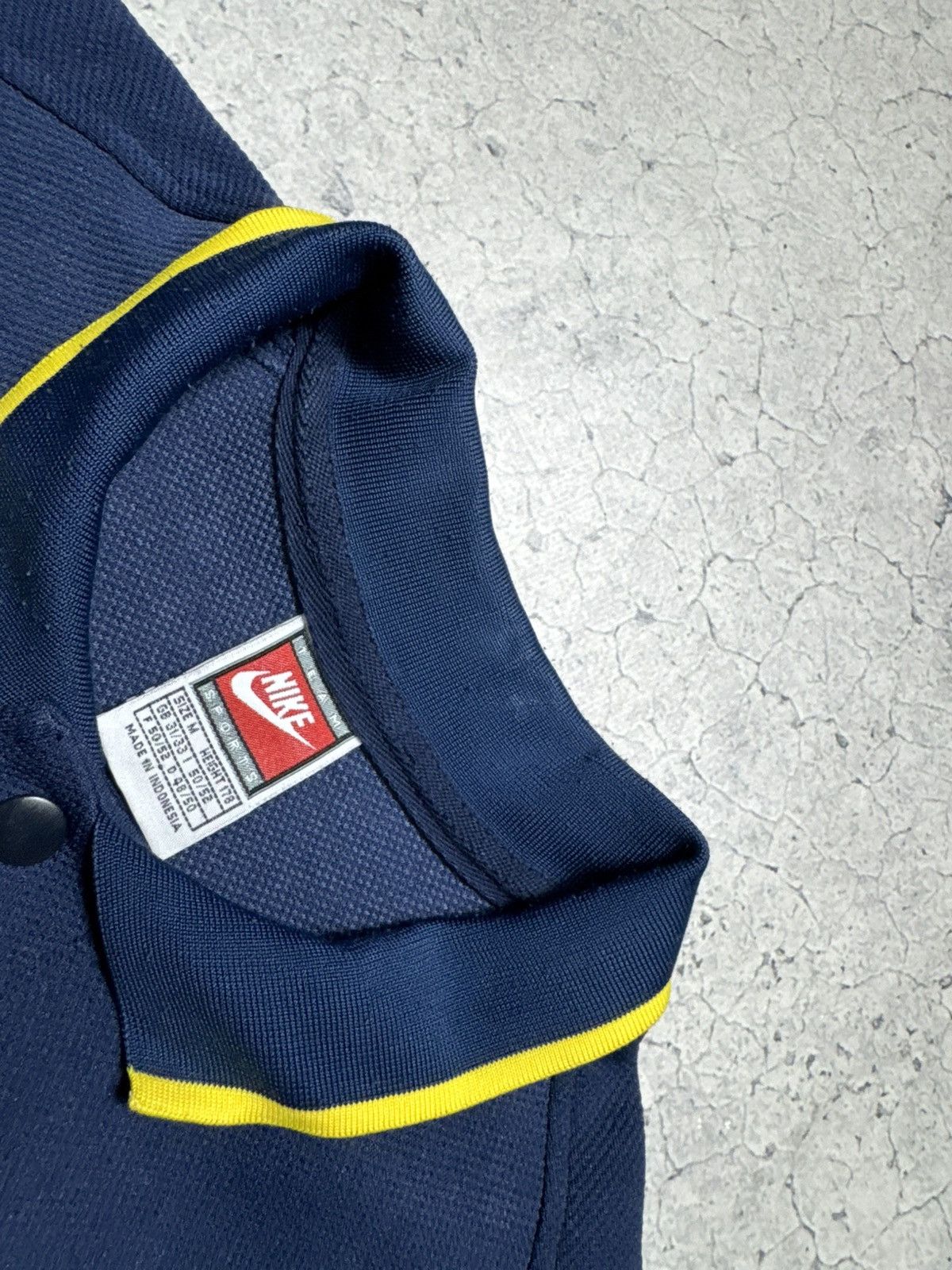 Nike Nike Vintage 90’s Michigan Wolverines Jersey Big Logo Size US M / EU 48-50 / 2 - 6 Thumbnail