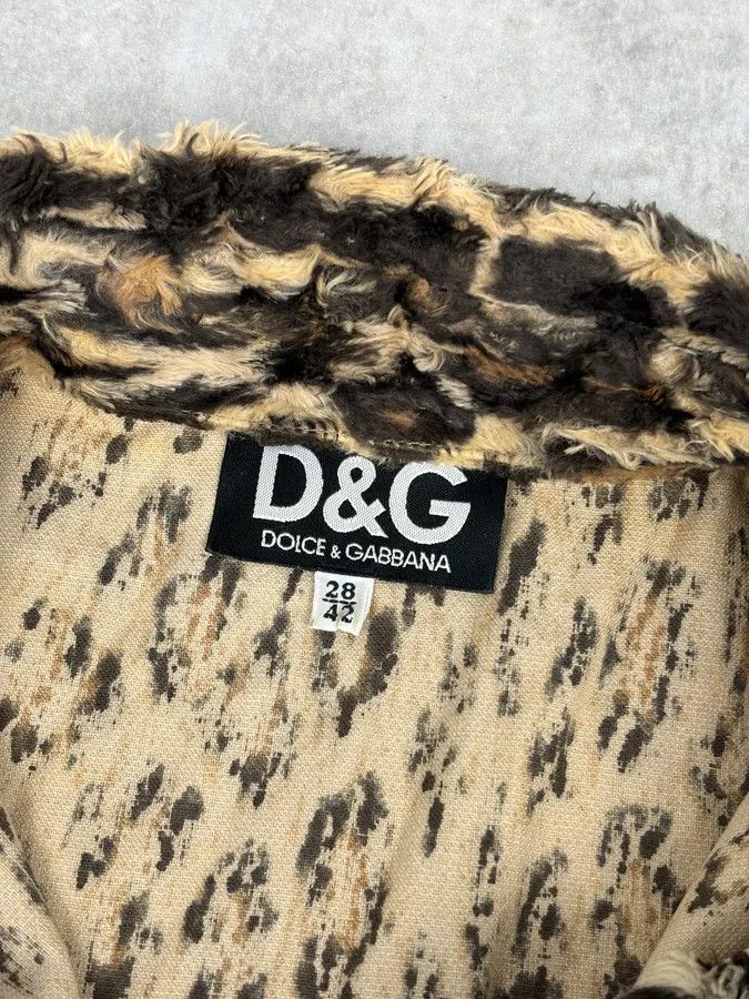 Dolce & Gabbana 2000s Dolce & Gabbana Beige Faux Fur Leopard Shirt Size S / US 4 / IT 40 - 9 Thumbnail