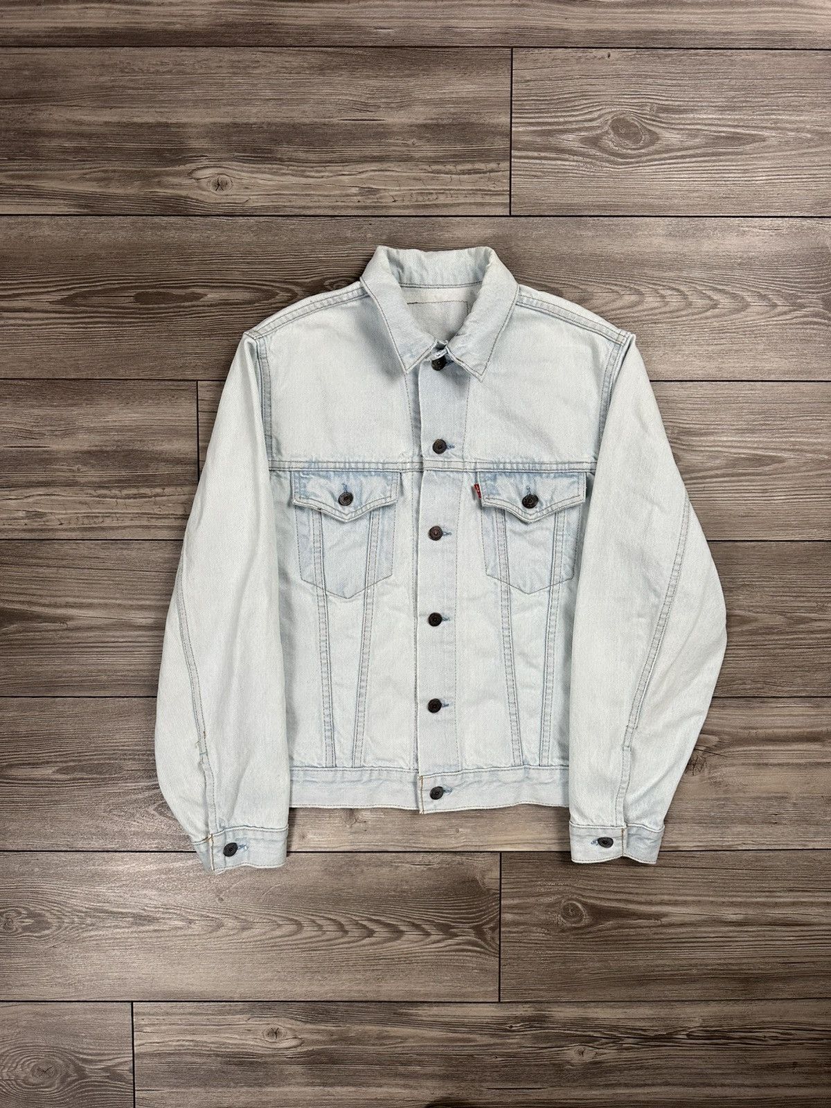 Levi's Vintage 90’s Levi’s Light Wash Denim Jacket Size US S / EU 44-46 / 1 - 1 Thumbnail