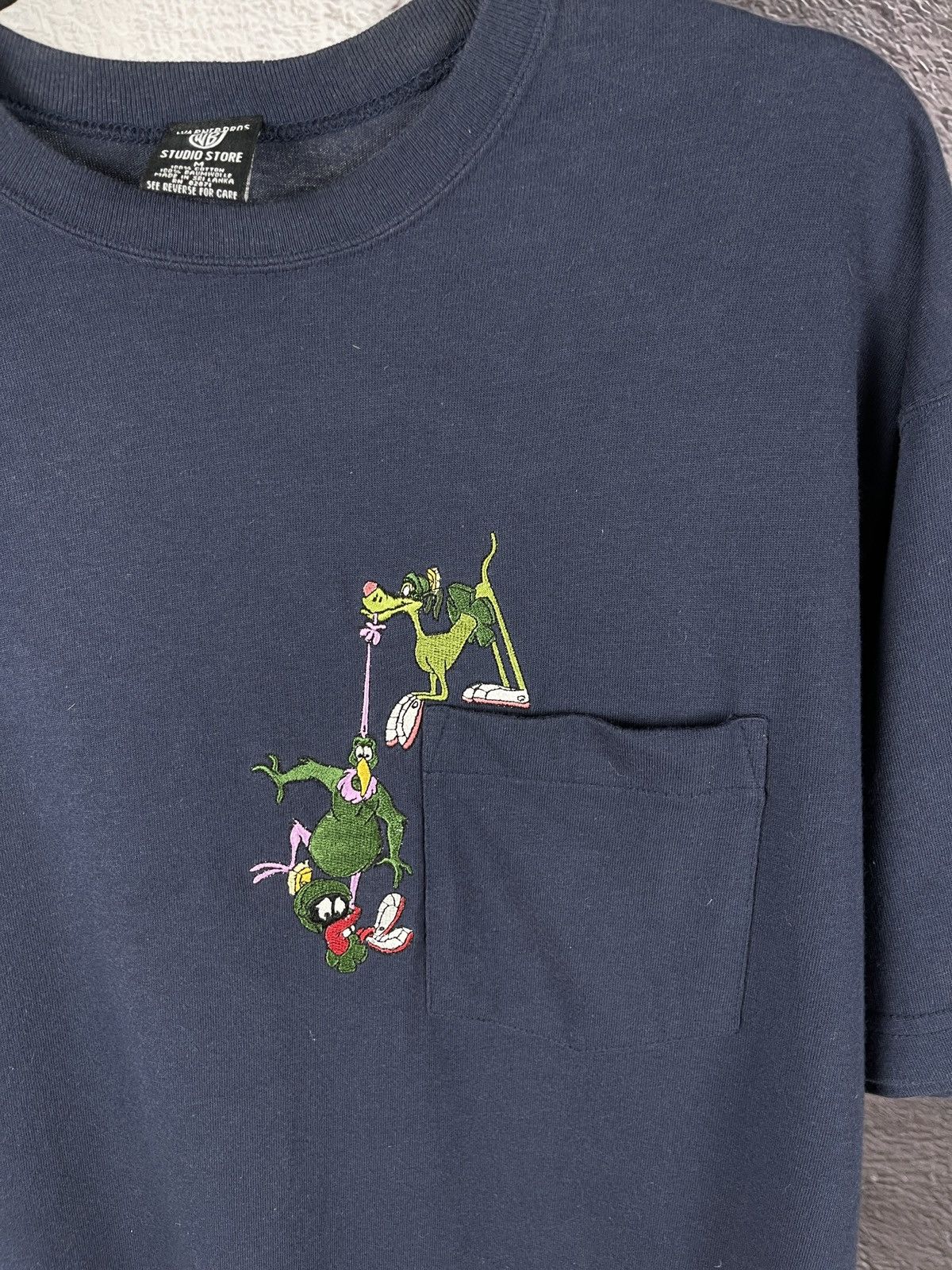 Cartoon Network Warner bros. Vintage 1996 Marvin The Martian Embroidered tee Size US M / EU 48-50 / 2 - 4 Thumbnail