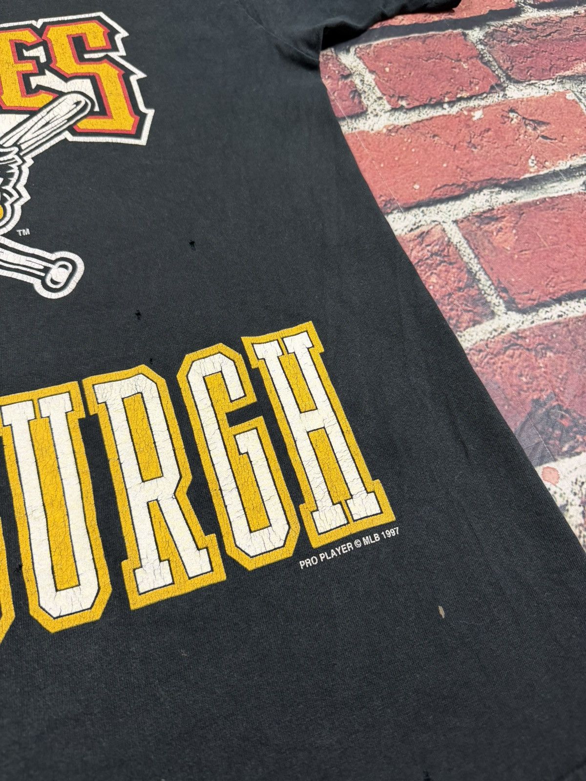Pro Player Vintage Pittsburgh Pirates T Shirt 1997 AOP Single Stitch Size US XL / EU 56 / 4 - 8 Thumbnail