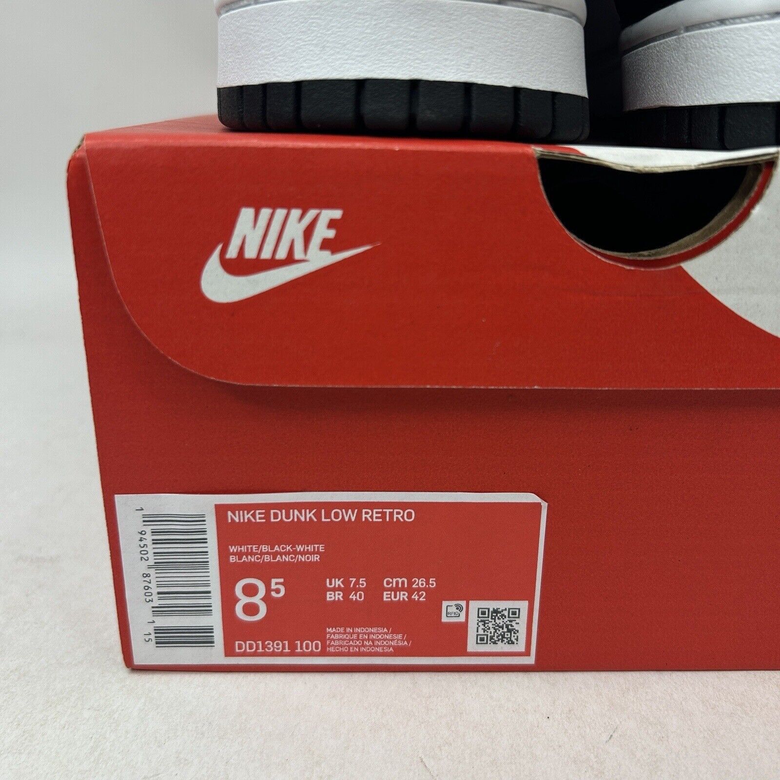 Nike Nike Dunk Low Retro “Black White/Panda” 2024 Size US 8.5 / EU 41-42 - 5 Thumbnail