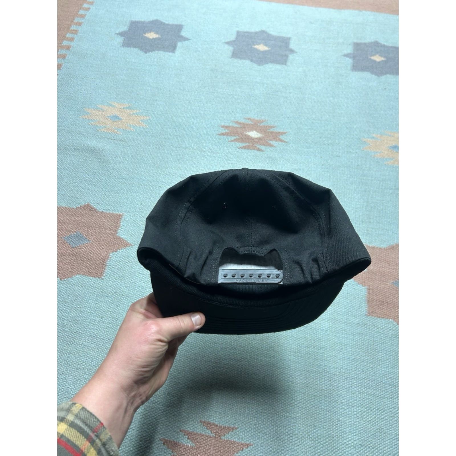Vintage VINTAGE 90s SNAPBACK Hat Cap Matthews Adjustable Black Cemetery Memories Bronze Unbranded Men Cap 90s Snapback Mens Size ONE SIZE - 4 Thumbnail