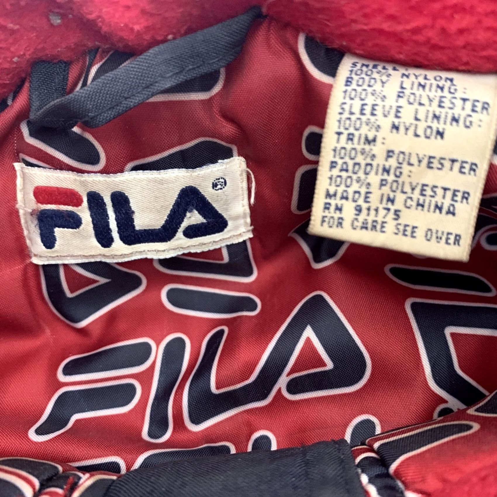 Fila VINTAGE FILA Pullover Puffy Jacket Winter Coat Mens L Blue Red Spellout 90s Size US L / EU 52-54 / 3 - 4 Thumbnail