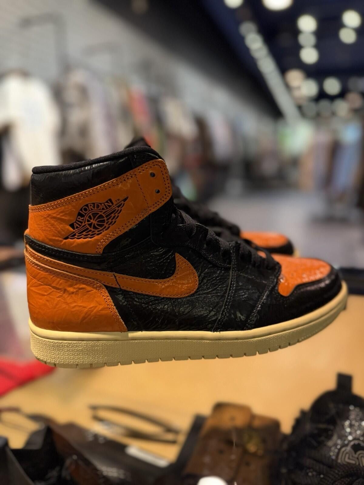 Jordan Brand Jordan Air Jordan 1 Shattered Backboard 3.0 2019 Size (9) Size US 9 / EU 42 - 3 Thumbnail