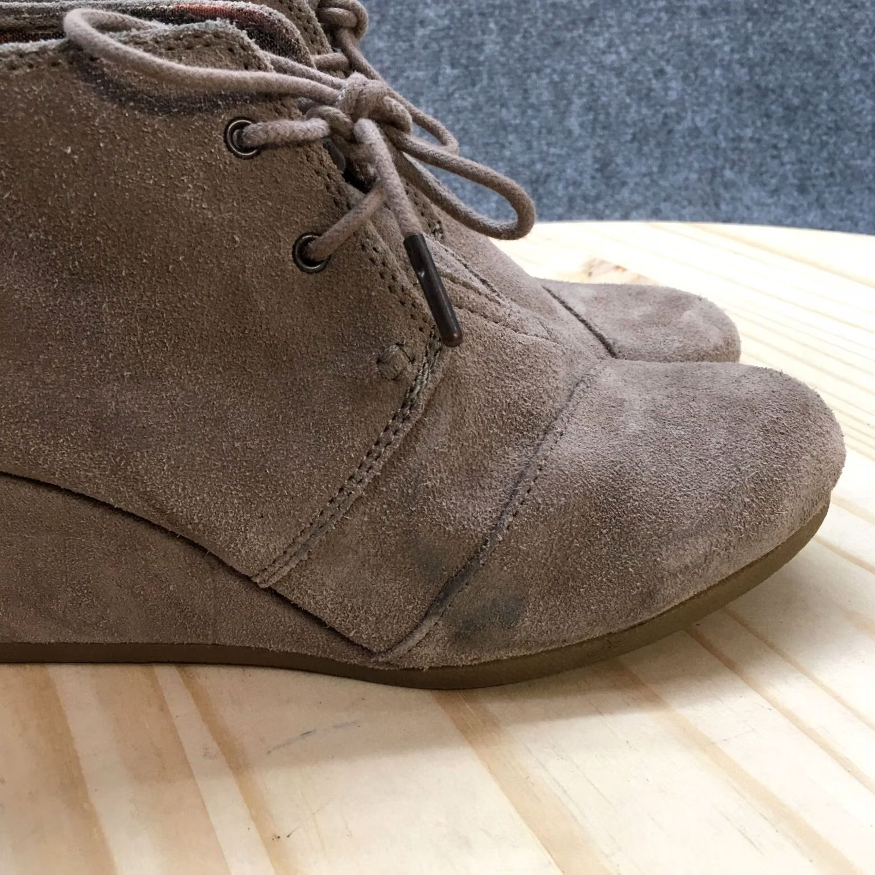Toms TOMS Desert Wedge Ankle Bootie Womens 8.5 Brown Suede Lace Up Size US 9 / IT 39 - 6 Thumbnail