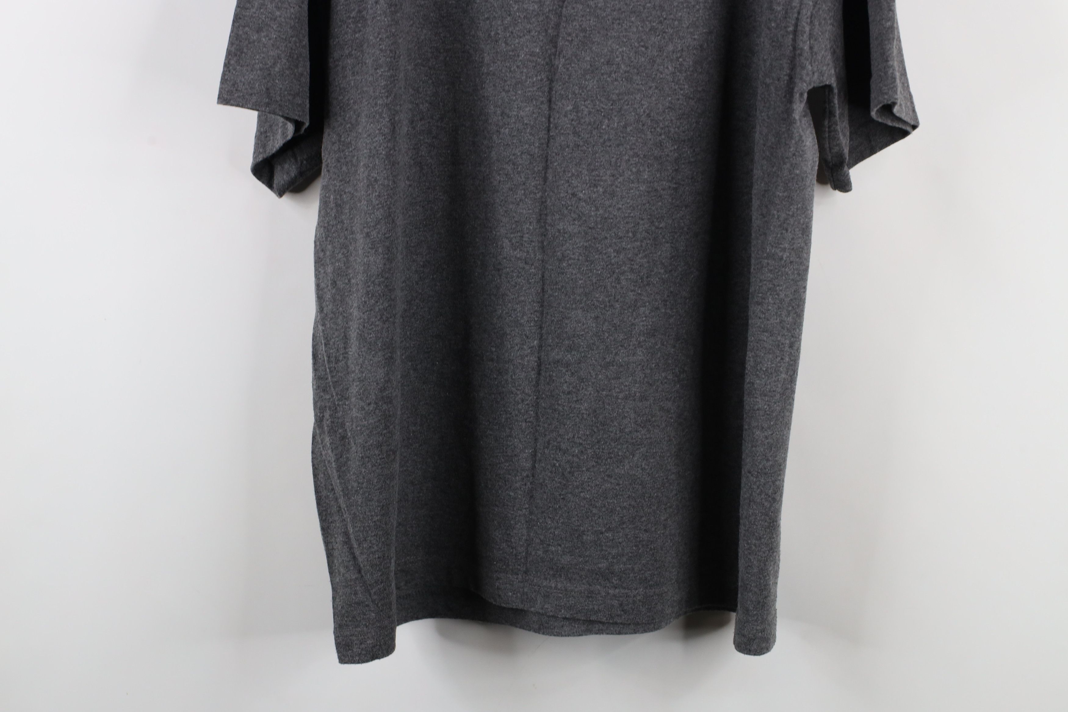 Adidas × Vintage Vintage Y2K 2005 Adidas Striped Short Sleeve T-Shirt Gray Size US M / EU 48-50 / 2 - 10 Thumbnail
