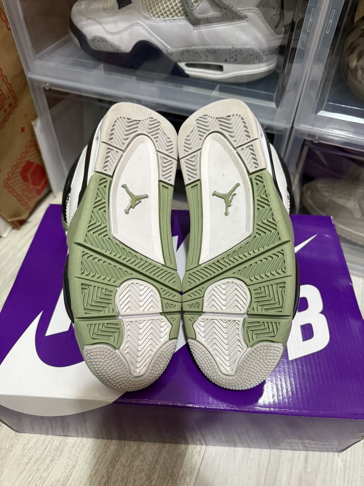 Jordan Brand Air Jordan 4 Retro Seafoam Size US 5.5 / IT 35.5 - 7 Thumbnail