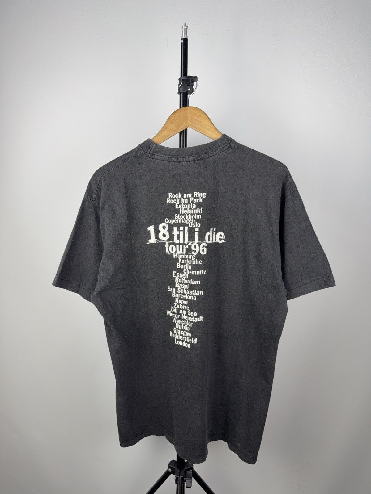 Band Tees × Vintage VTG 1996 Bryan Adams Tour Faded T-Shirt 18 Till I Die Tee Size US XL / EU 56 / 4 - 6 Thumbnail