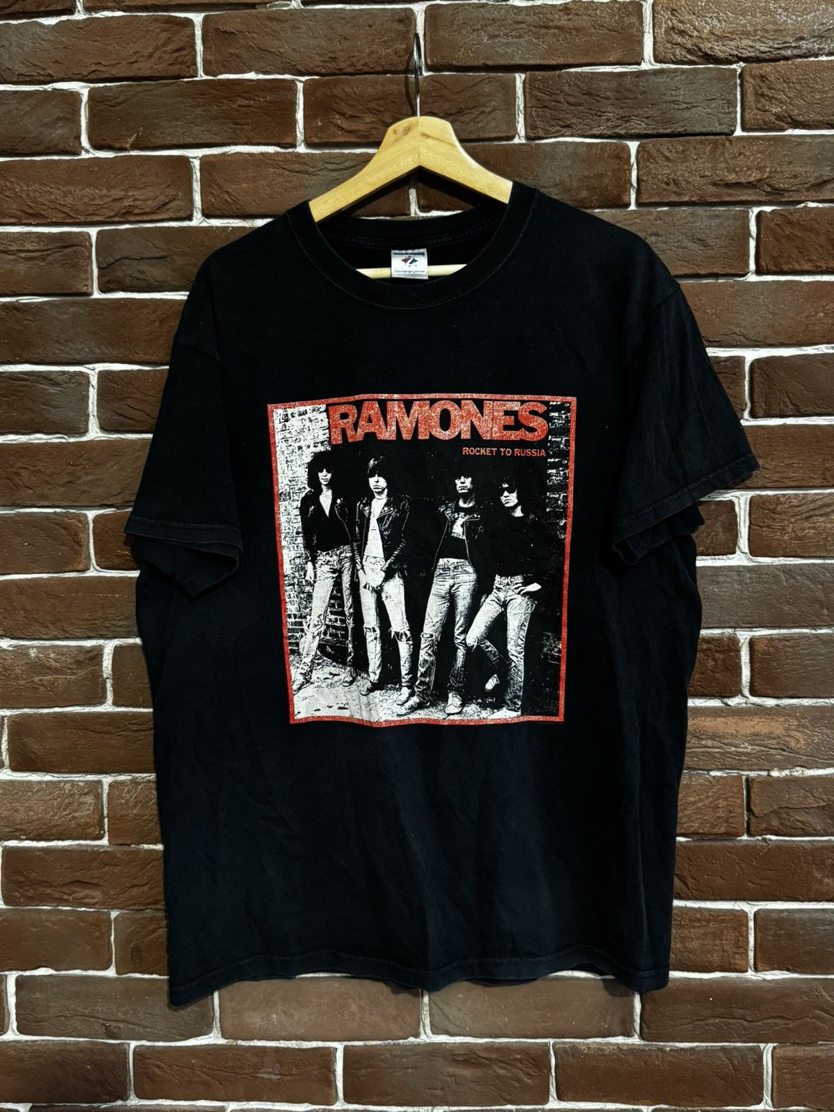Band Tees Vintage Y2k Ramones Band Rock Tee Washed Rocket To Russia L Size US L / EU 52-54 / 3 - 1 Thumbnail