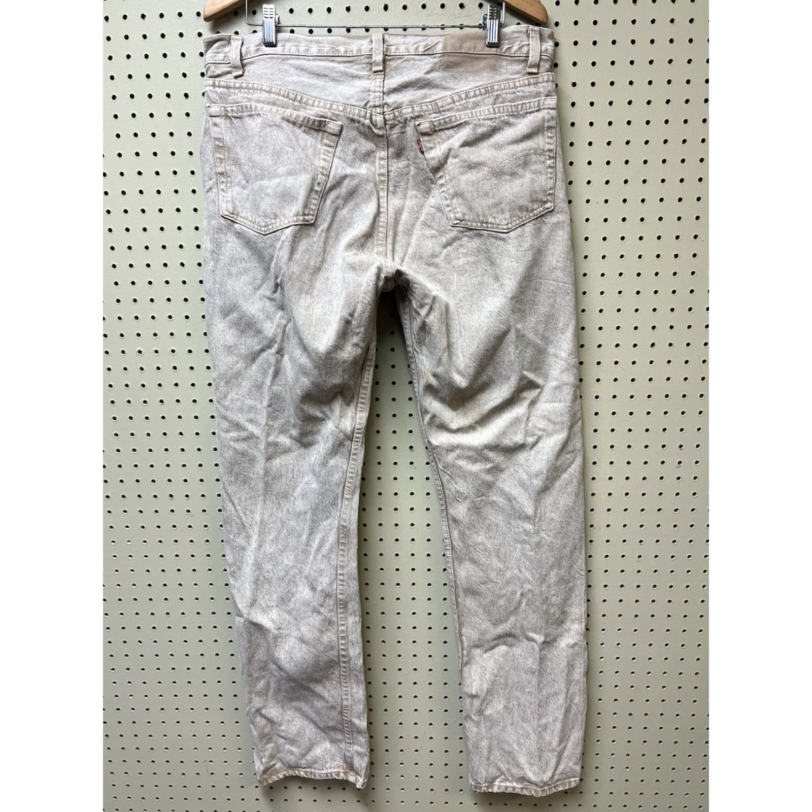 Levi's VINTAGE Levi’s 501 Jeans Denim 36 Regular USA Mens Size 36x34 Button Closure Cotton Straight Gold Inseam 34 Model Levi's 501 Size US 36 / EU 52 - 2 Thumbnail