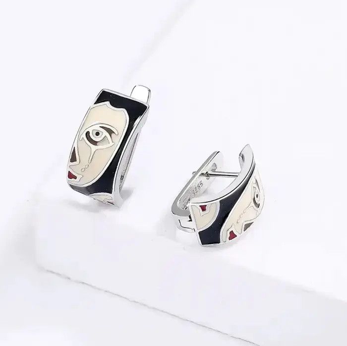 Jewelry Horror Face Crying Earrings Size ONE SIZE - 1 Preview