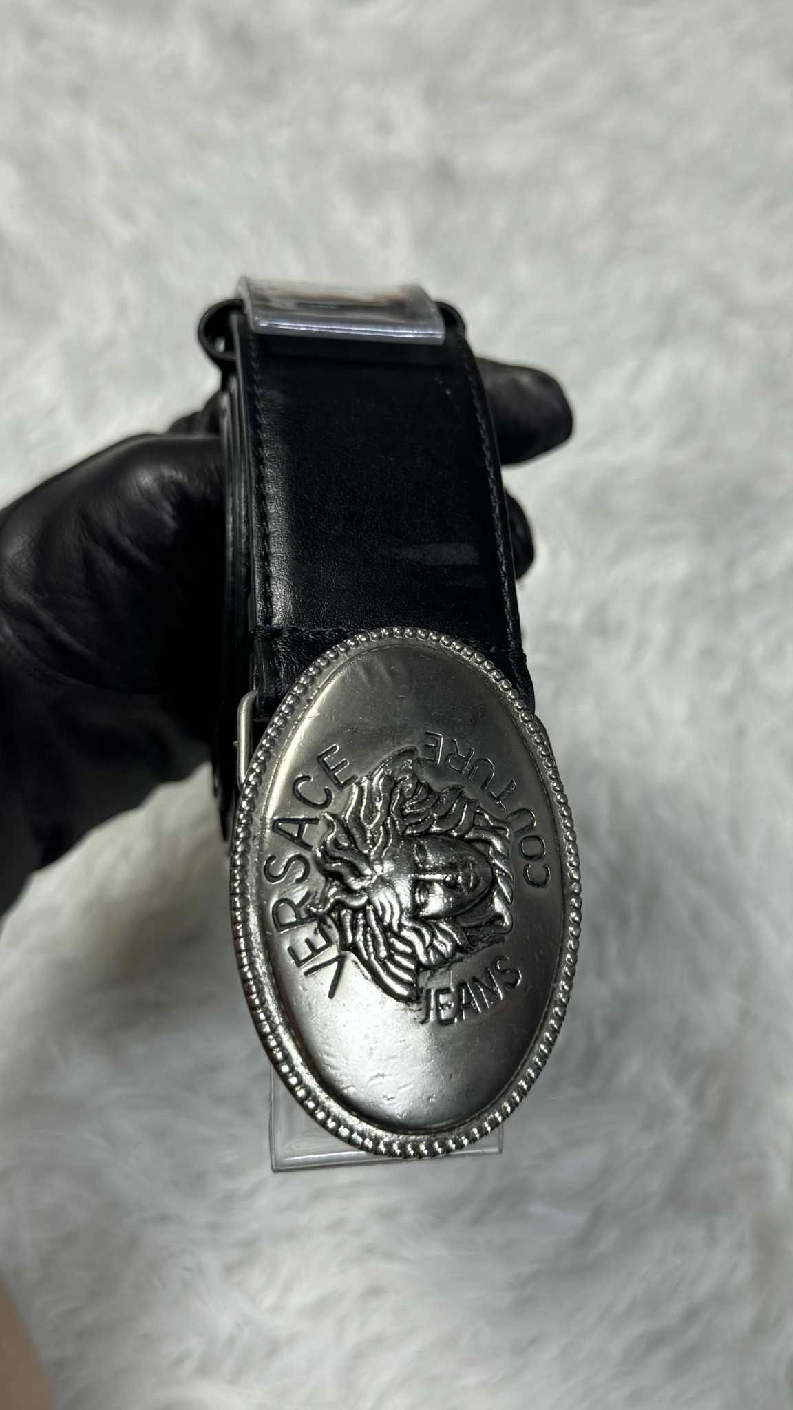 Versace Gianni Versace Vintage Black Leather Medusa Leather Belt Size 32 - 2 Thumbnail
