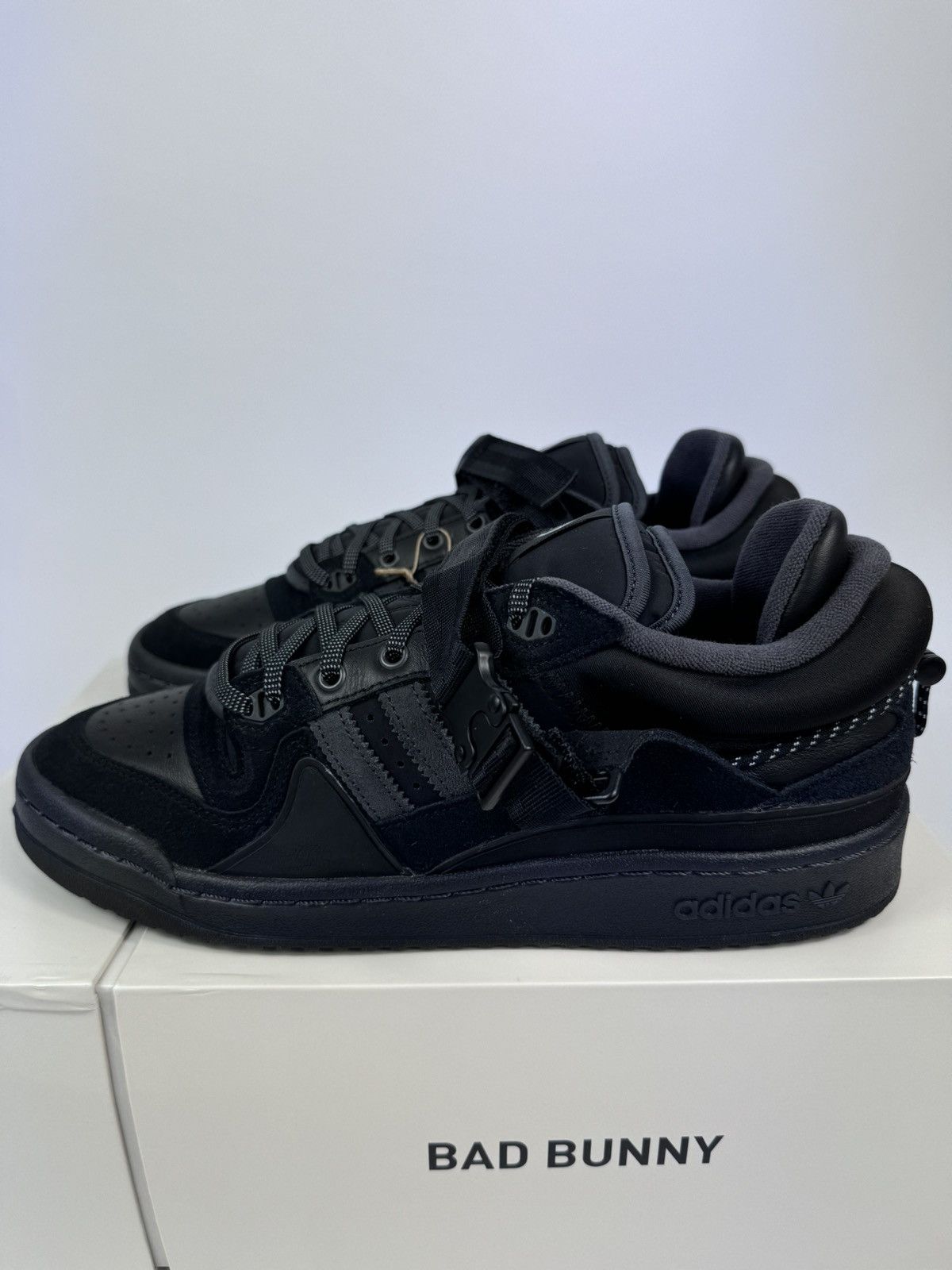 Adidas ADIDAS X BAD BUNNY FORUM SNEAKERS Size US 10 / EU 43 - 2 Thumbnail