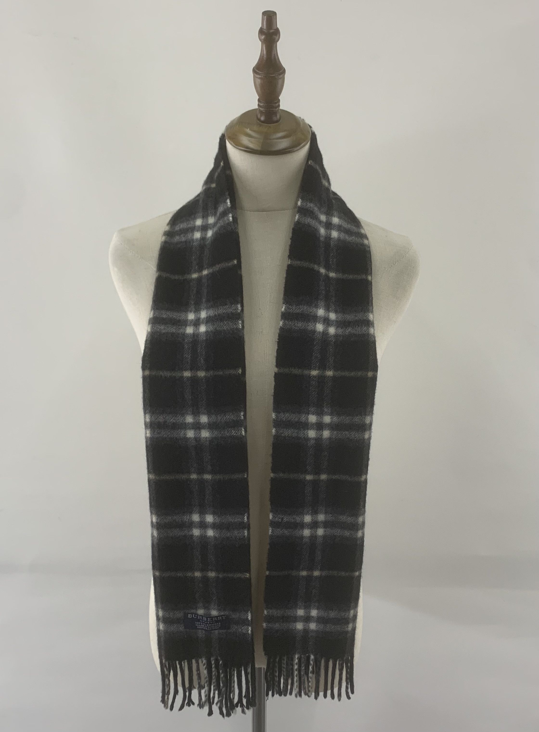 Burberry Burberry Scarf Cashmere Muffler Neck Wrap BL9271 Size ONE SIZE - 1 Thumbnail