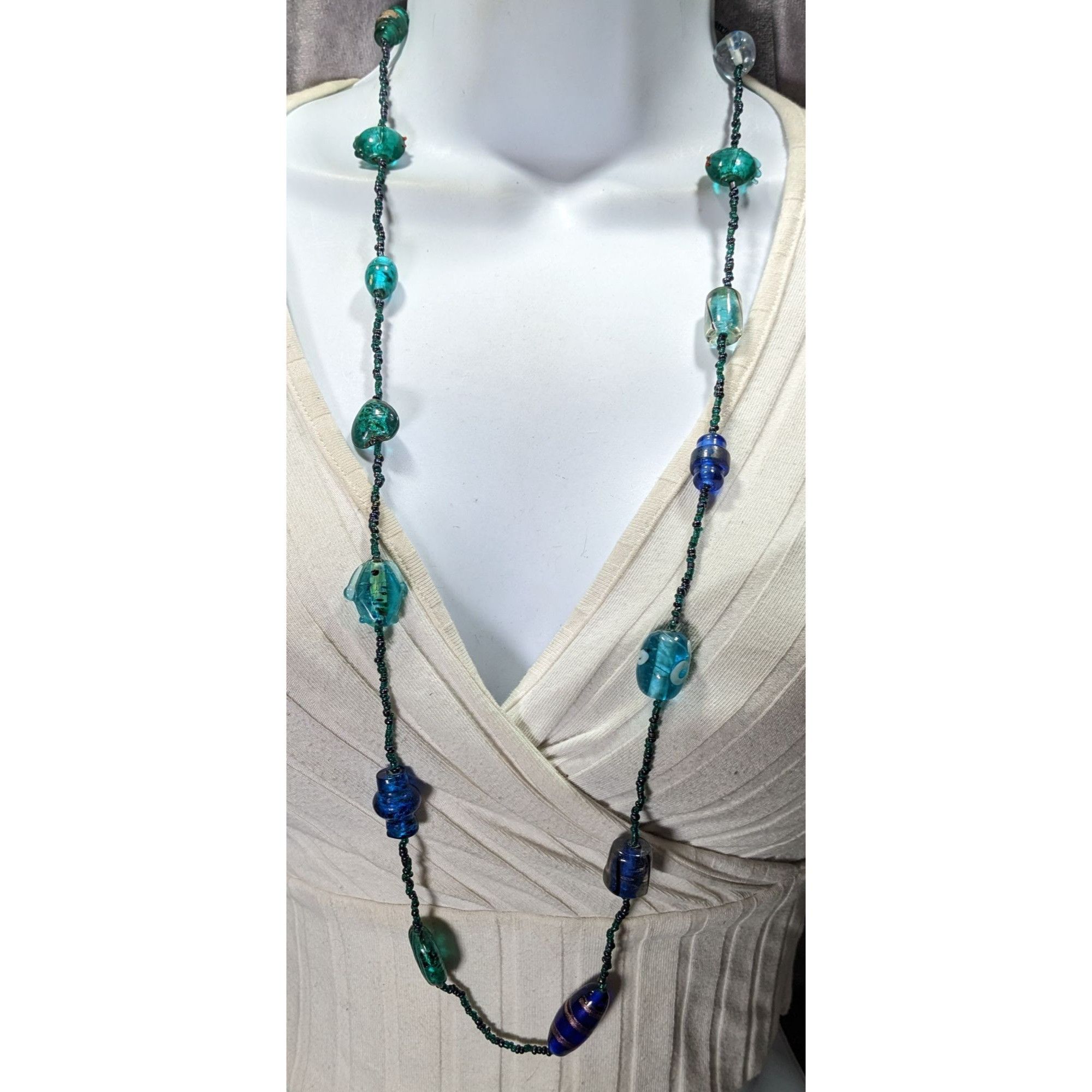 Handmade Handcrafted Mermaidcore Fish Glass Bead Necklace In Blue & G Size ONE SIZE - 2 Thumbnail