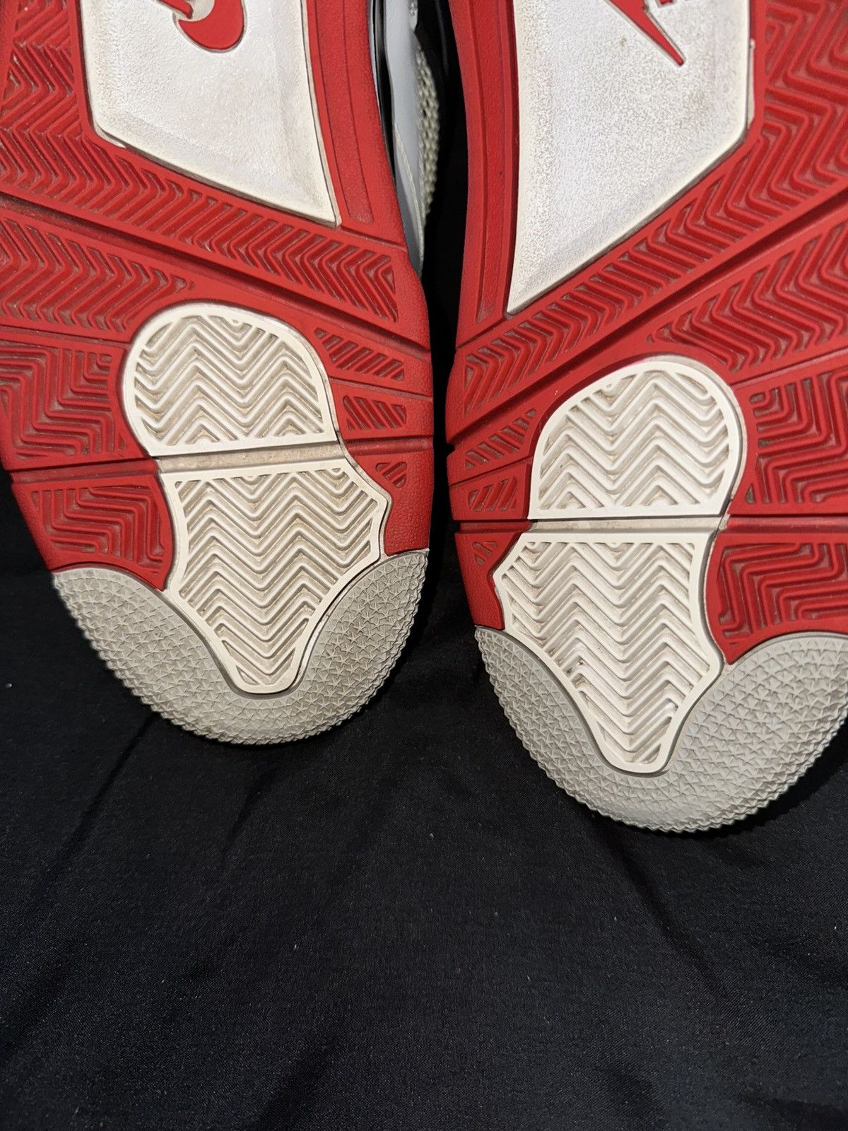 Jordan Brand Jordan 4 fire red 🔥🚒 Size US 10.5 / EU 43-44 - 6 Thumbnail