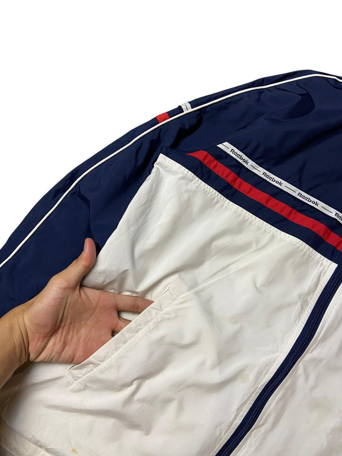 Japanese Brand × Reebok × Vintage REEBOK Brand Lightweight Zipped Windbreaker (122) Size US M / EU 48-50 / 2 - 4 Thumbnail