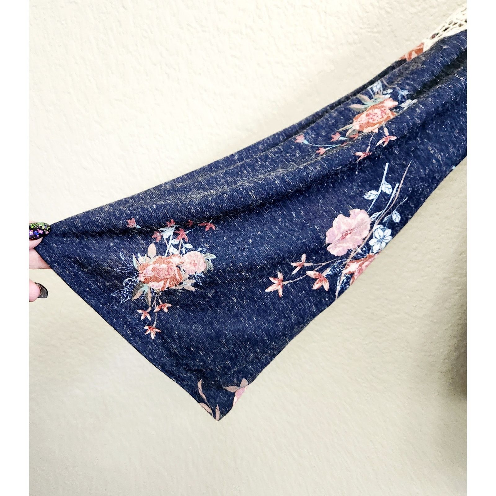 Other Rewind Blue Floral Print Cold Shoulder Top Large Size L / US 10 / IT 46 - 3 Thumbnail