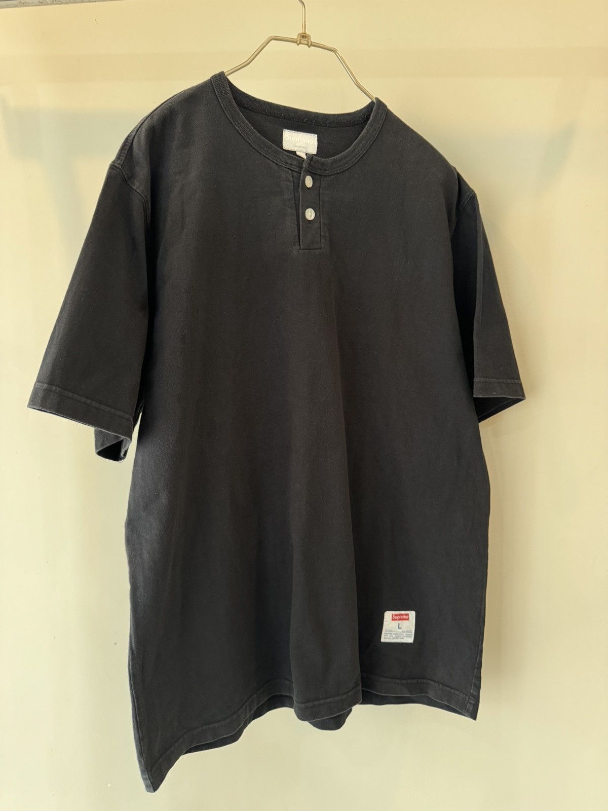 Supreme FW 17 2 Tone SS Henley Size US L / EU 52-54 / 3 - 2 Thumbnail