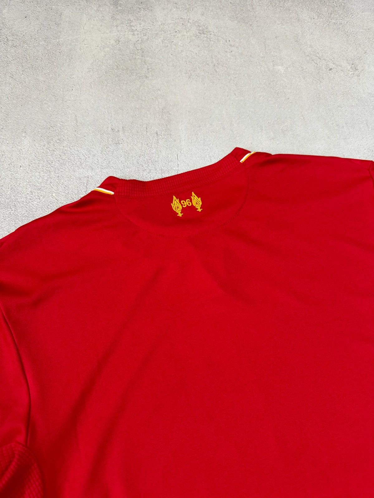 New Balance New Balance Liverpool Jersey Football Shirt 2015/2016 Womens Size US M / EU 48-50 / 2 - 8 Thumbnail