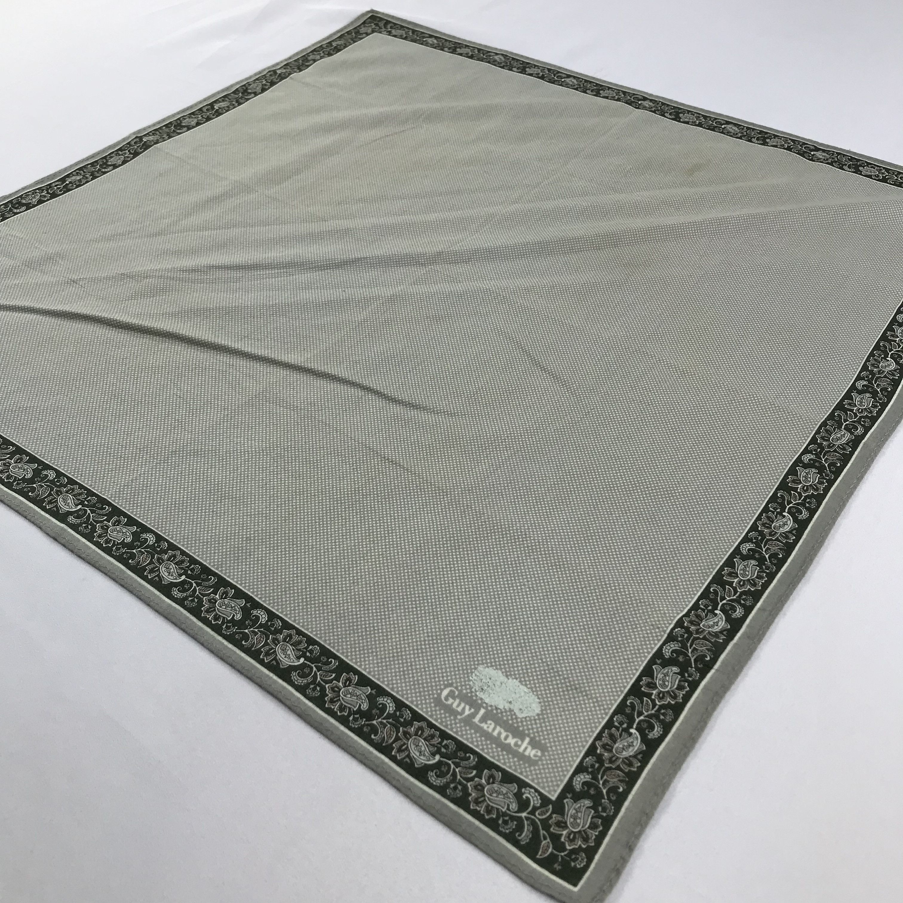 Guy Laroche × Vintage Guy Laroche Bandana / Handkerchief / Neckerchief - S2056 Size ONE SIZE - 2 Thumbnail