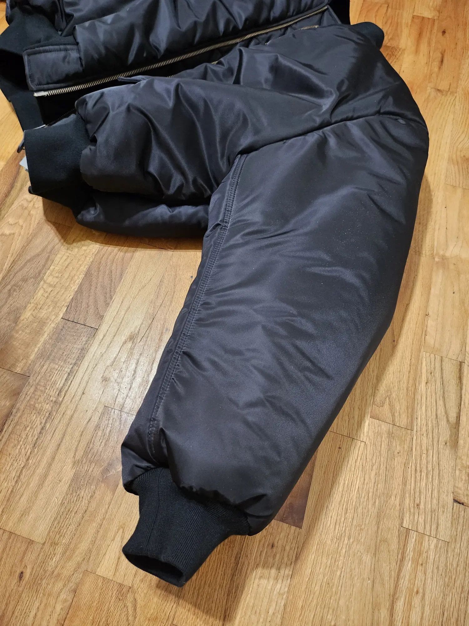 Balenciaga Balenciaga Bomber Jacket Size US S / EU 44-46 / 1 - 7 Thumbnail