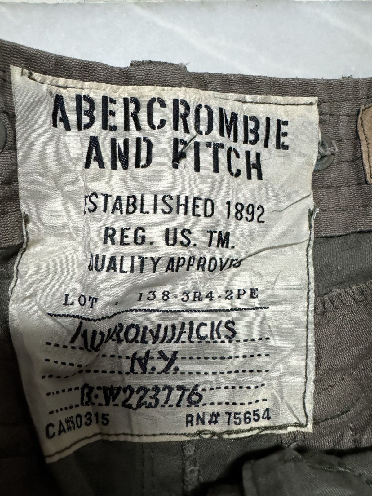 Abercrombie & Fitch Y2K ABERCROMBIE UTILITY MILITARY REG.US.TM CARGO PANTS Size US 34 / EU 50 - 9 Thumbnail