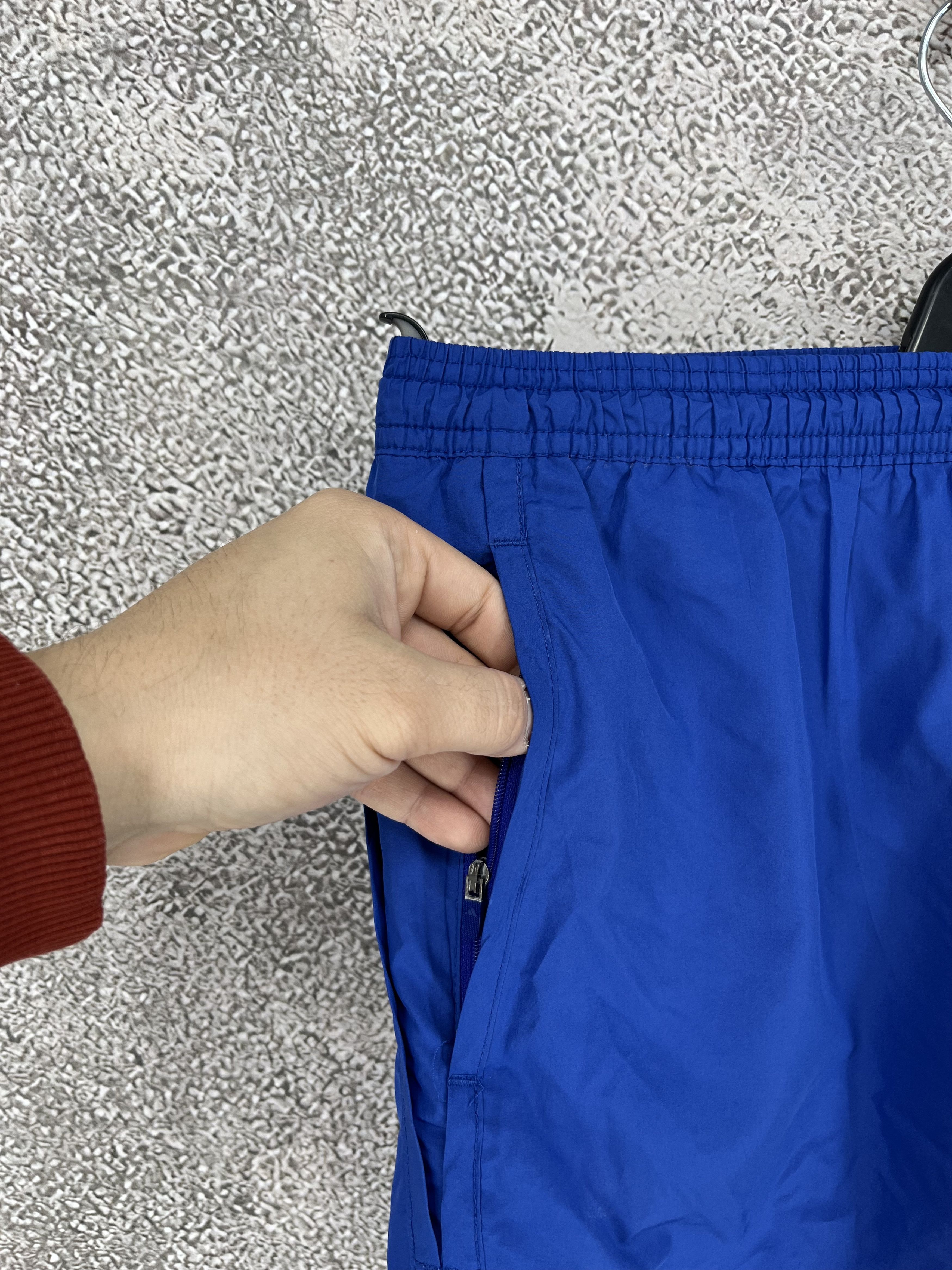 Vintage Adidas 90s Vintage Mens Shorts Size-M Size US 32 / EU 48 - 5 Thumbnail
