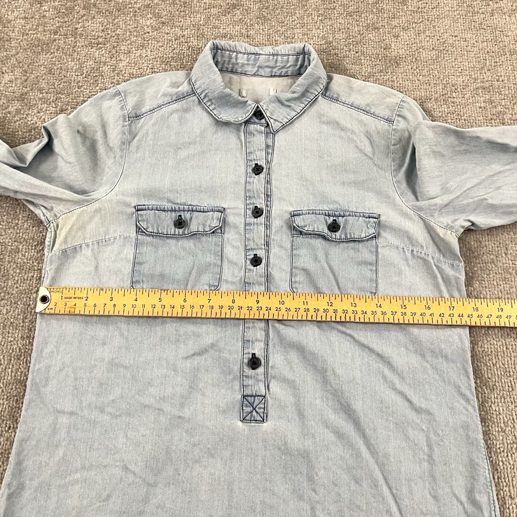 Athleta ATHLETA Shirt Womens Shirt Popover Light Blue Chase Chambray Shirt Small/Medium Casual Womens Size S / US 4 / IT 40 - 3 Thumbnail