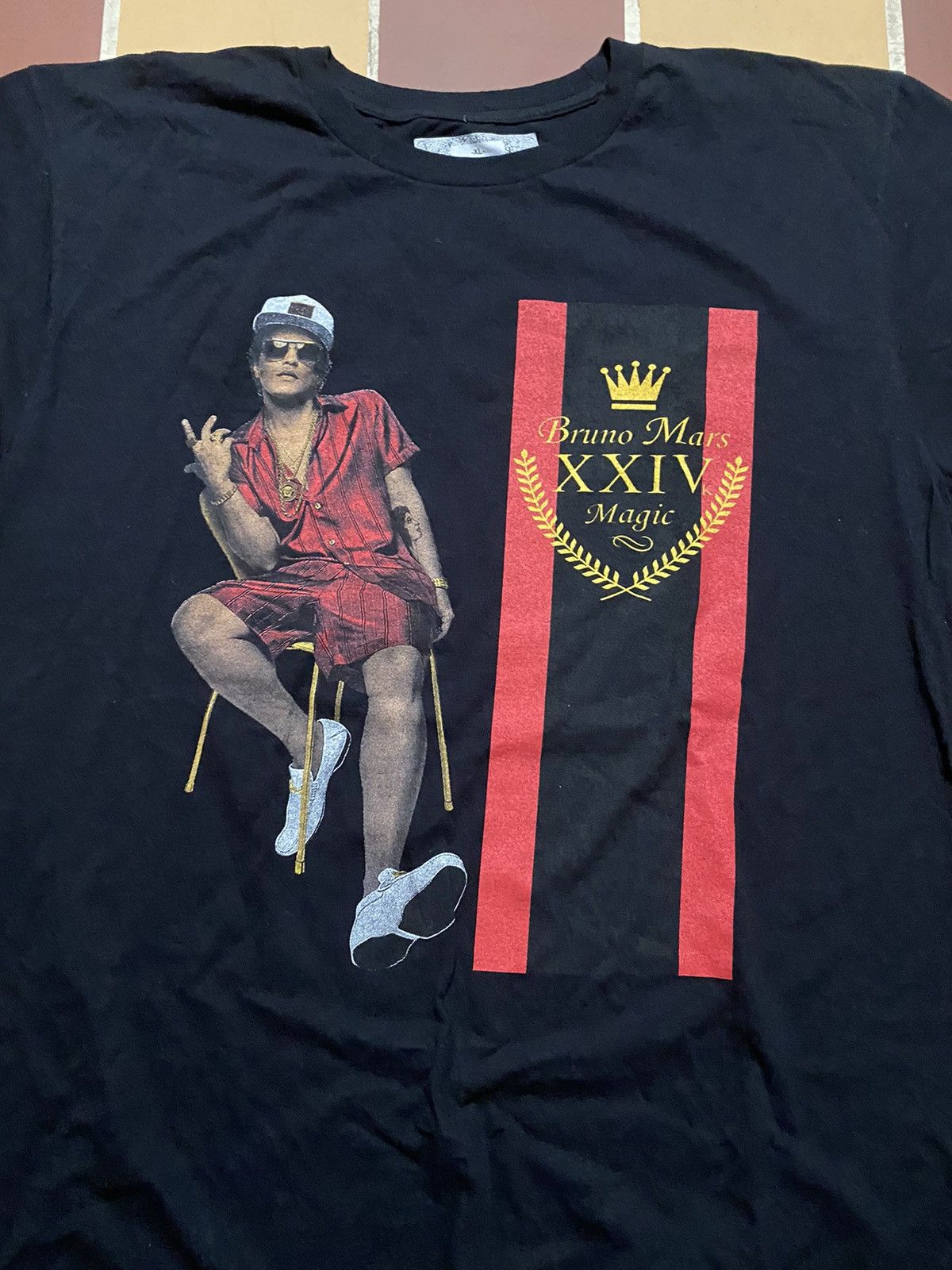 Vintage Bruno Mars 24k Magic tour shirt XL Size US XL / EU 56 / 4 - 2 Thumbnail
