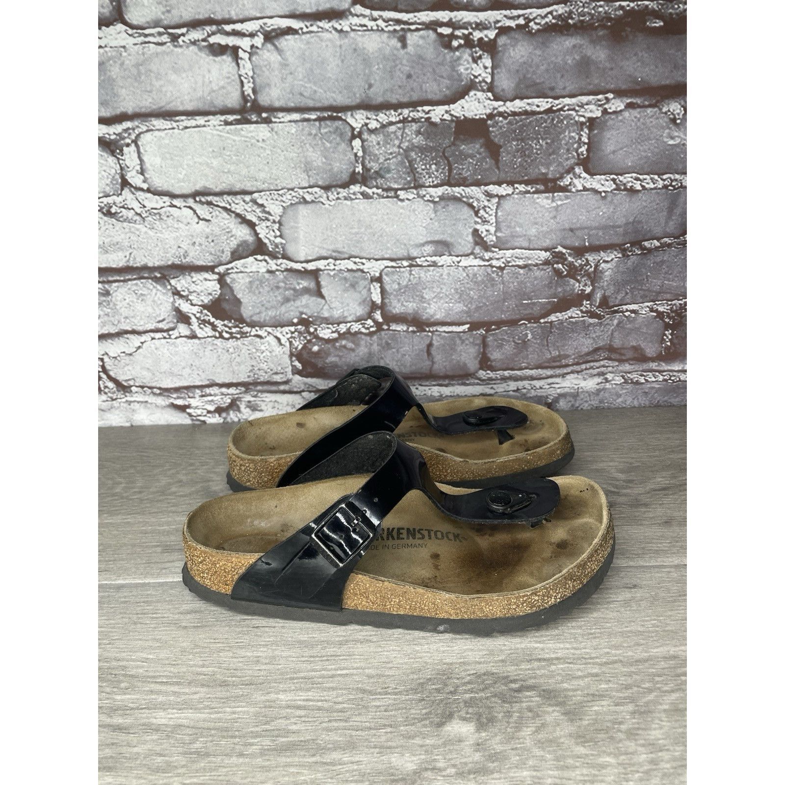 Birkenstock BIRKENSTOCK Gizeh Black Patent Leather Thong Cork Sandals Wo Size US 6.5 / IT 36.5 - 2 Thumbnail