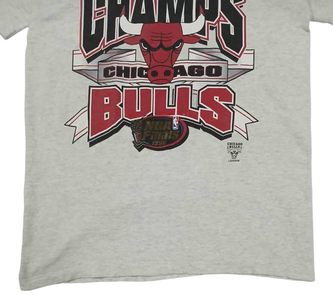 NBA × Vintage Vintage nba chicago bull 1996 Size US L / EU 52-54 / 3 - 3 Thumbnail