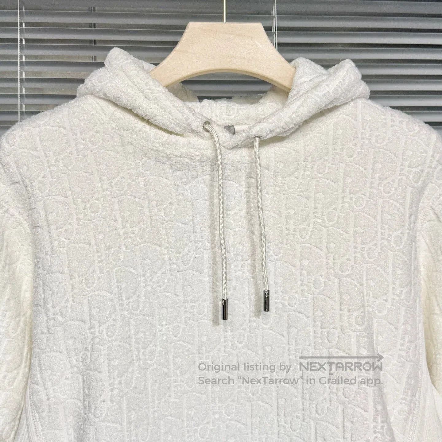 Dior dior oblique logo hooded sweatshirt in white. Size US S / EU 44-46 / 1 - 3 Thumbnail